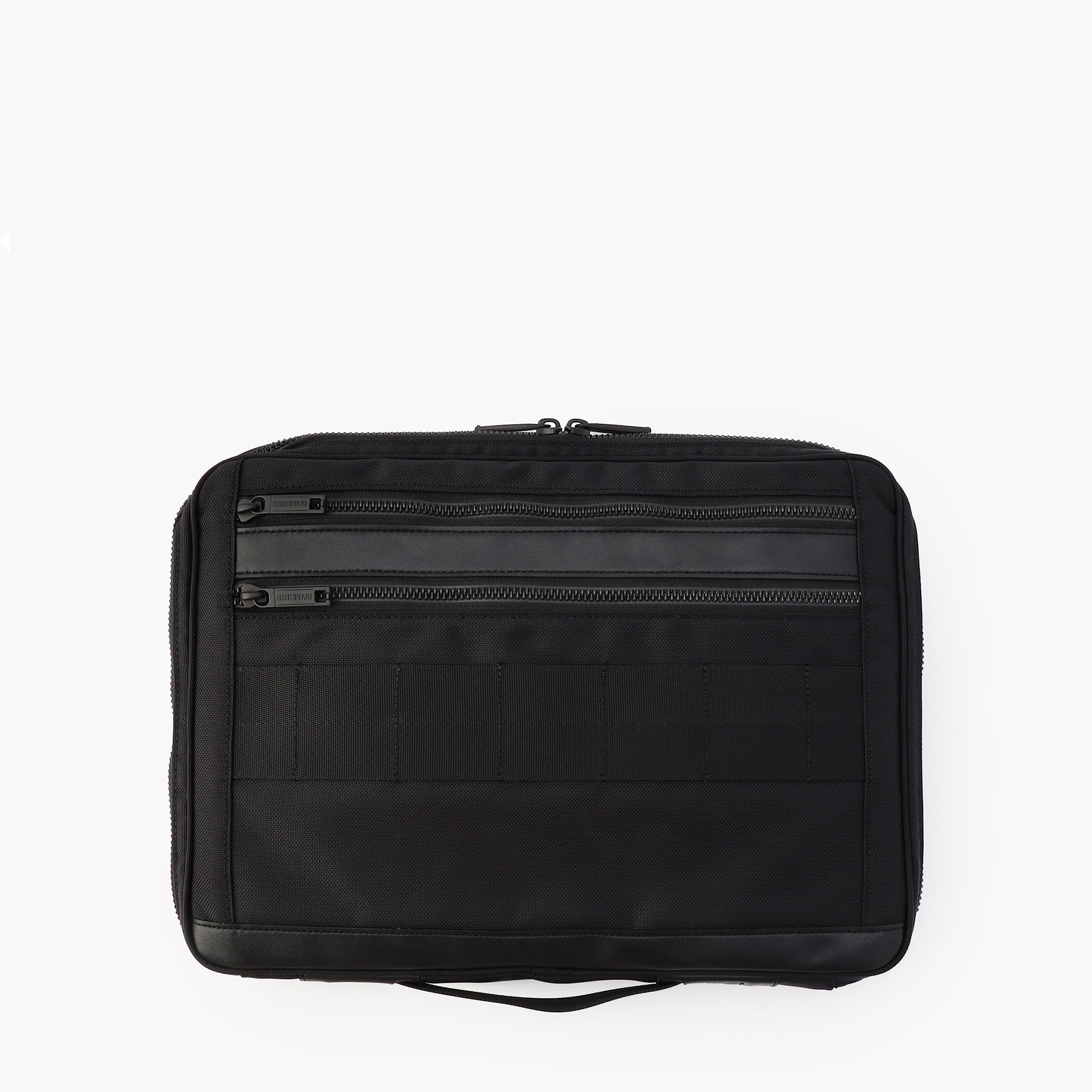 かつて展開していたBRIEFINGの最上位シリーズである「BLACK LINE」を、現代のビジネスシーンによりフィットするプロダクトにアップデートしました。