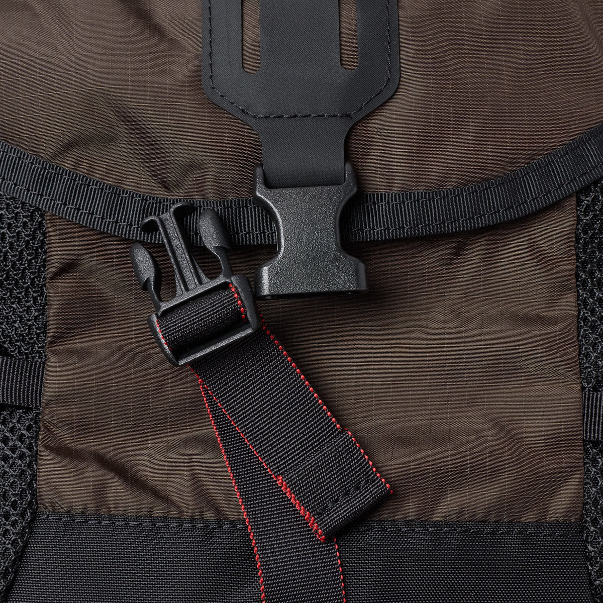 BRIEFING GAME SHOULDER, Bags, Outdoor