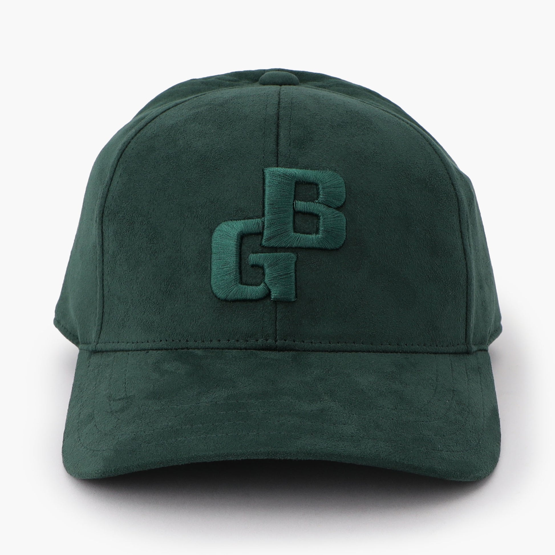 フロントに配したイニシャルワッペンも、本体と同素材のものを採用。