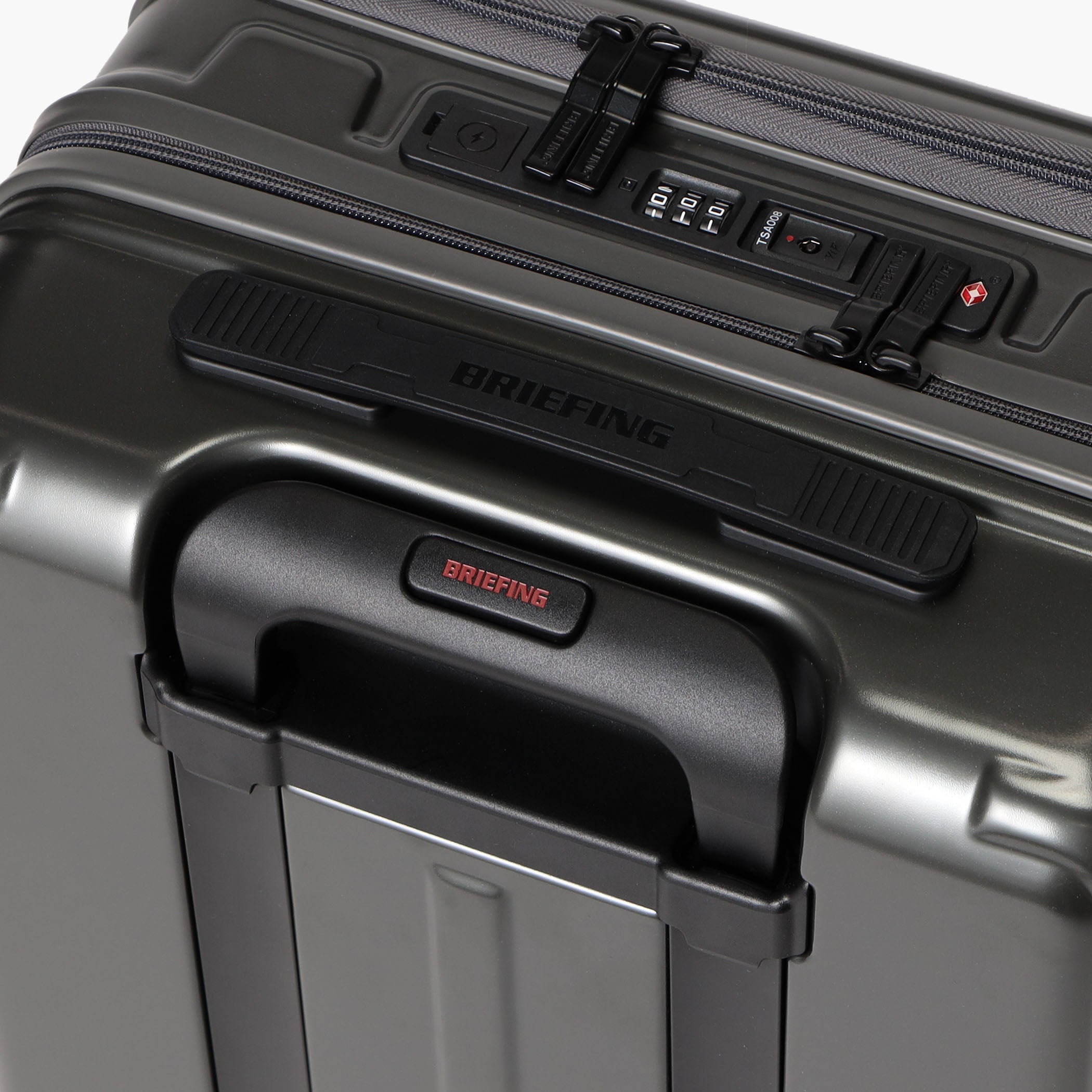 H 34F SD Polycarbonate Carry On Suitcase - BRIEFING Official