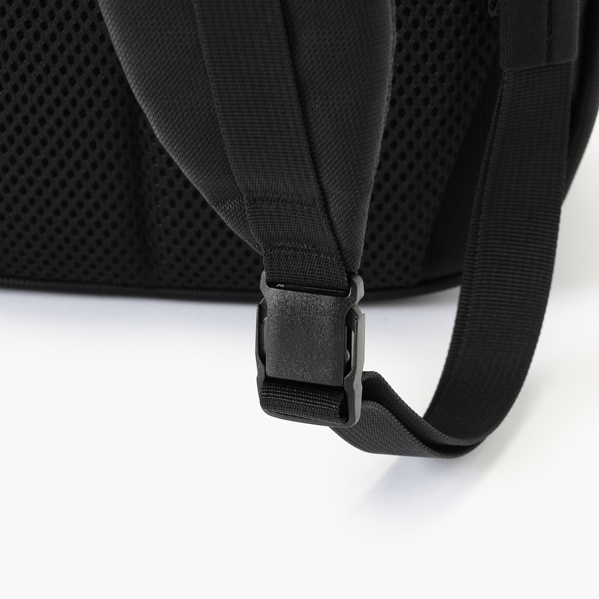 BRIEFING MFC SLING, Bags, Business