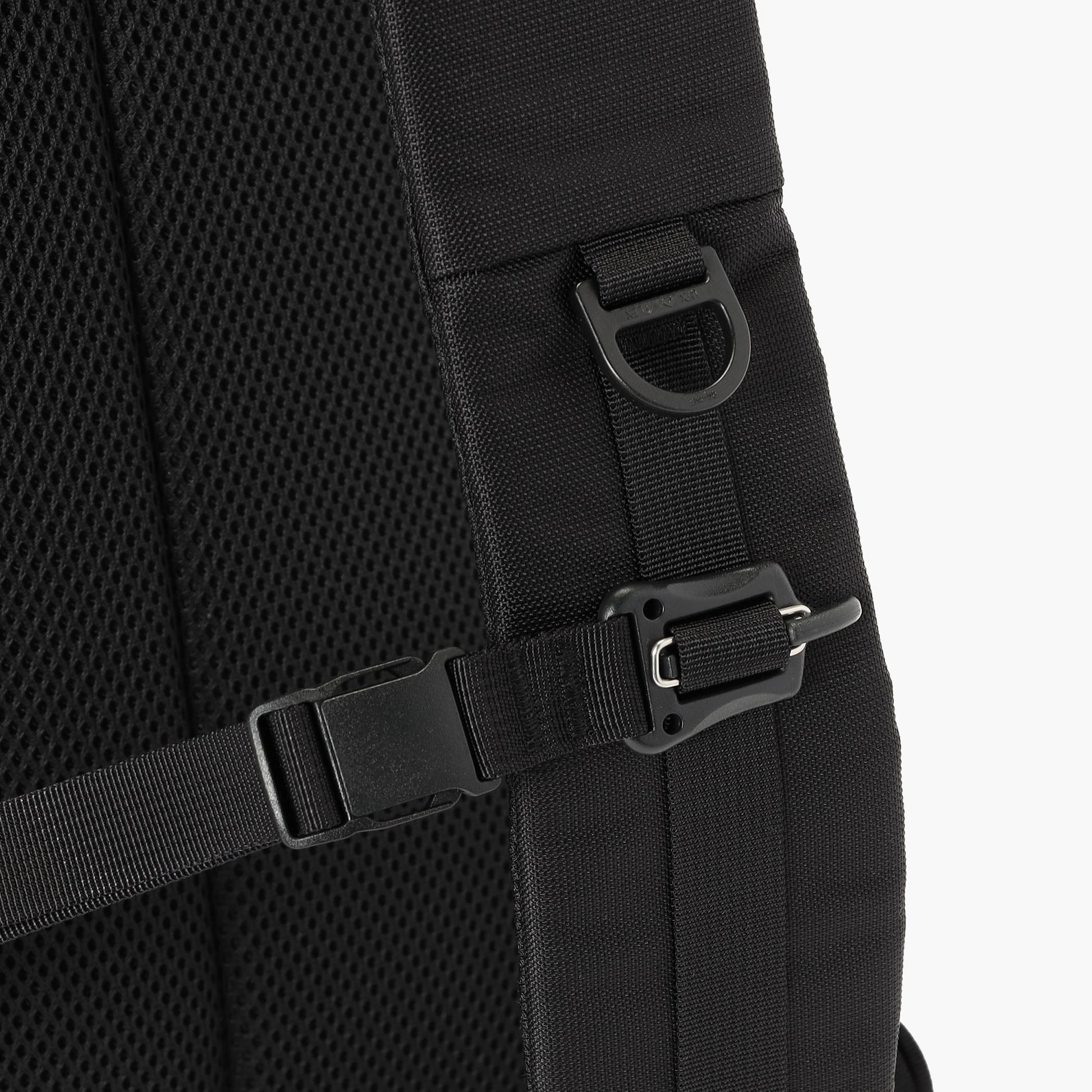 BRIEFING MFC SLING, Bags, Business
