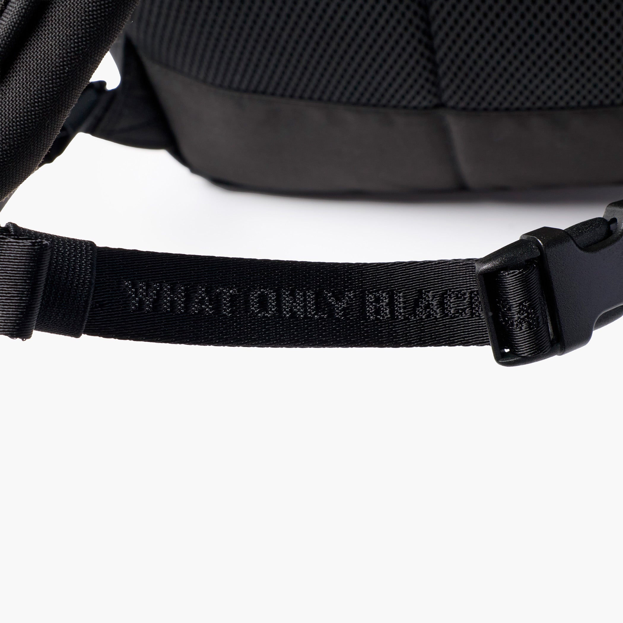 White Mountaineering NEOCHROME PACK