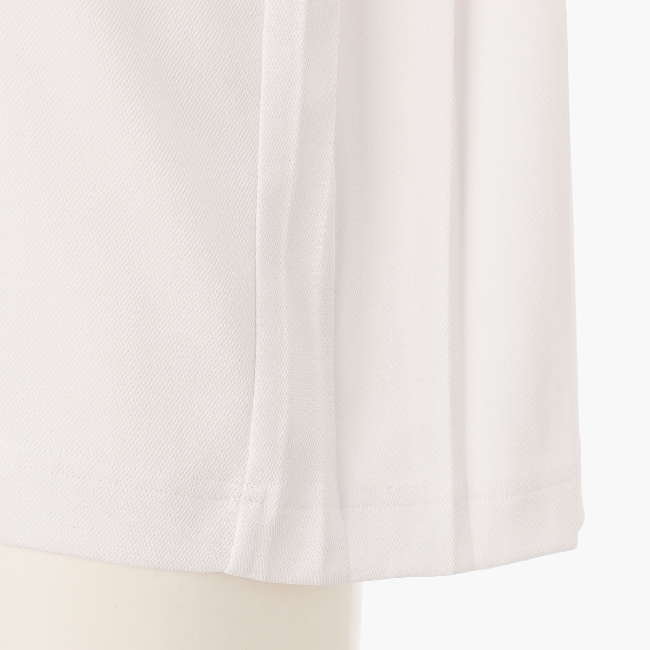 REF WOMEN’S BACK PLEATED HIGHNECK