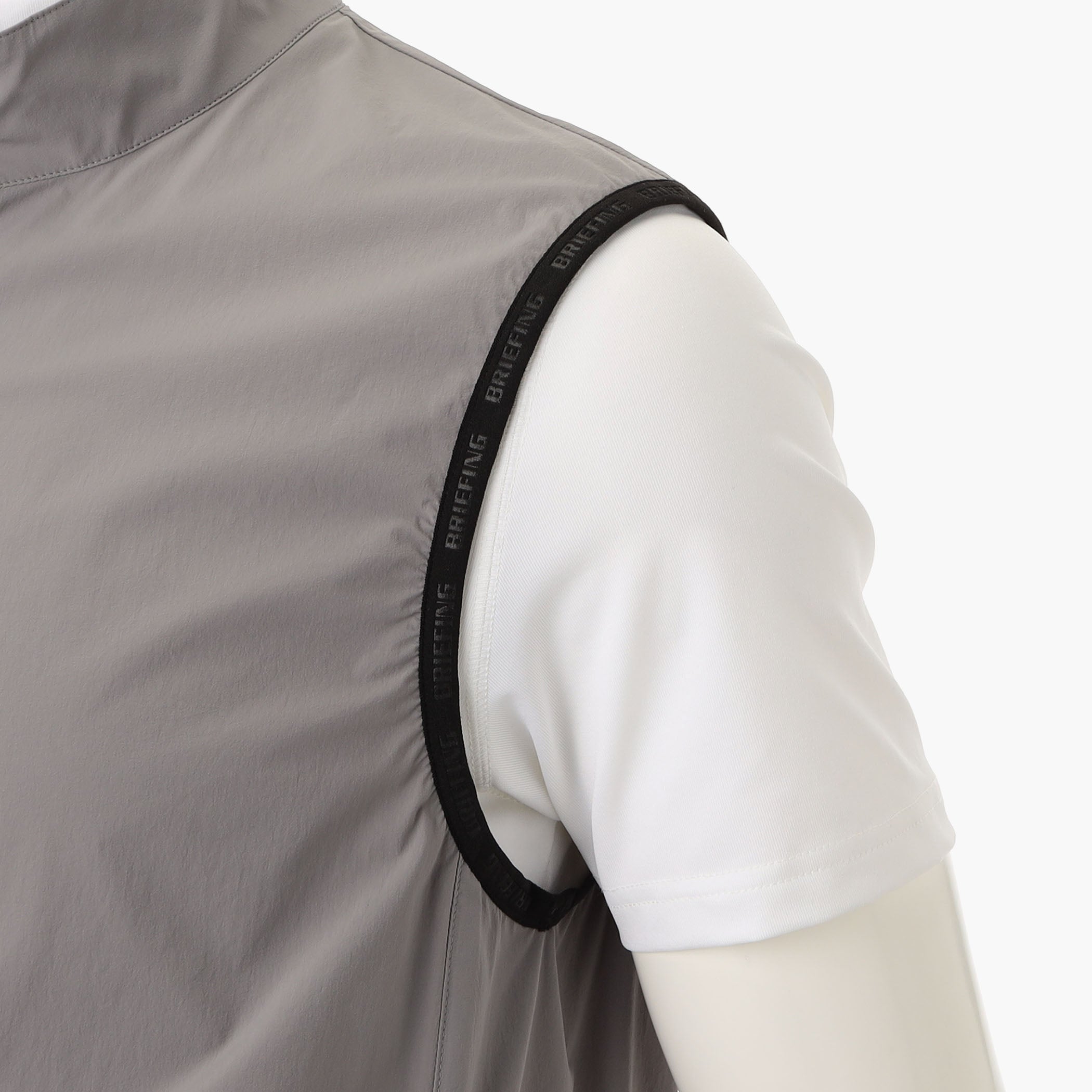MEN’S POCKETABLE WIND VEST