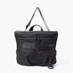 BRIEFINGの原点、「MADE IN USA」の過去のアーカイブより、復刻のリクエストを数多くいただいていた『DUNE SHOULDER』を限定復刻。