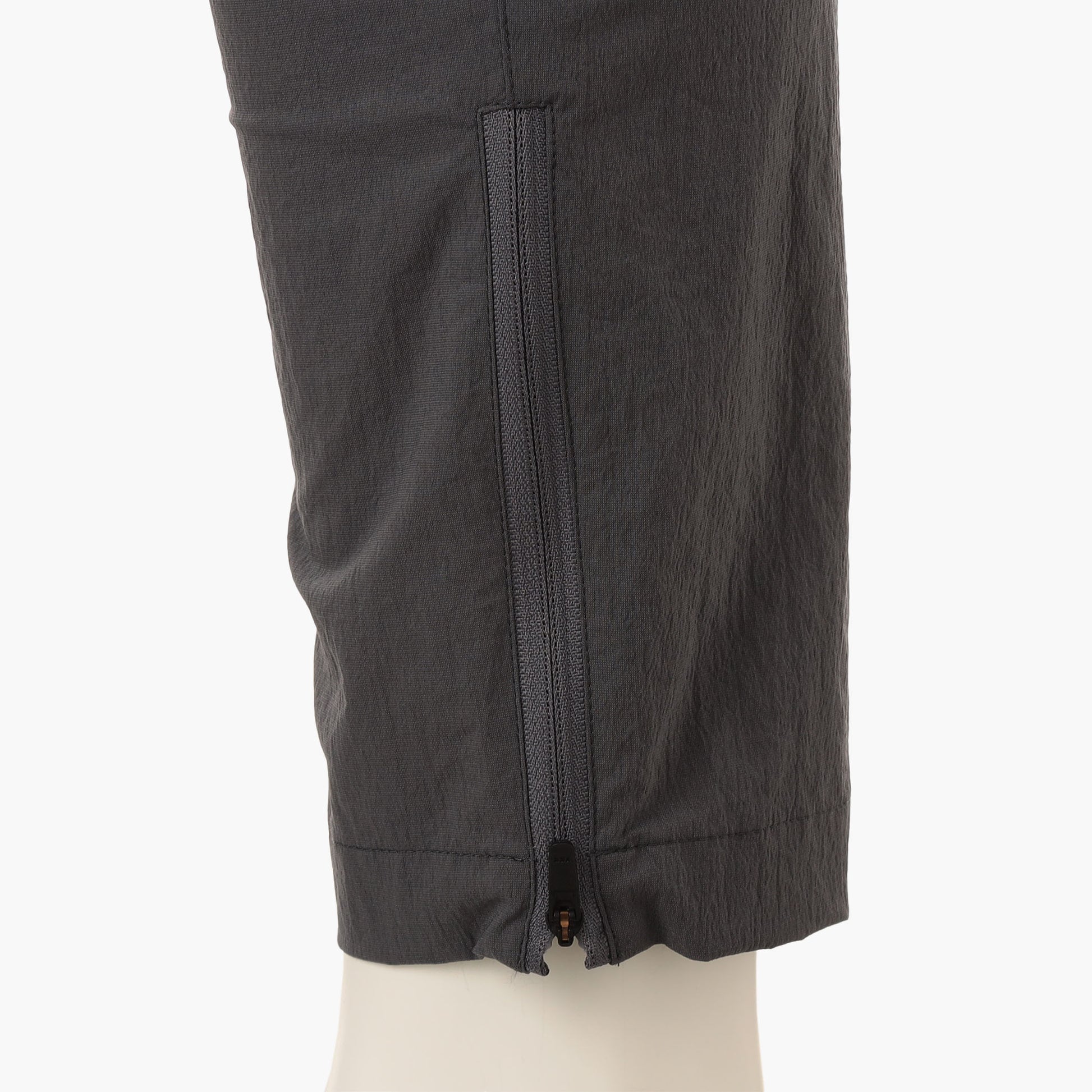 BRIEFING CE MEN'S NYLON HEM ZIP CARGO PANTS, Apparels, Golf