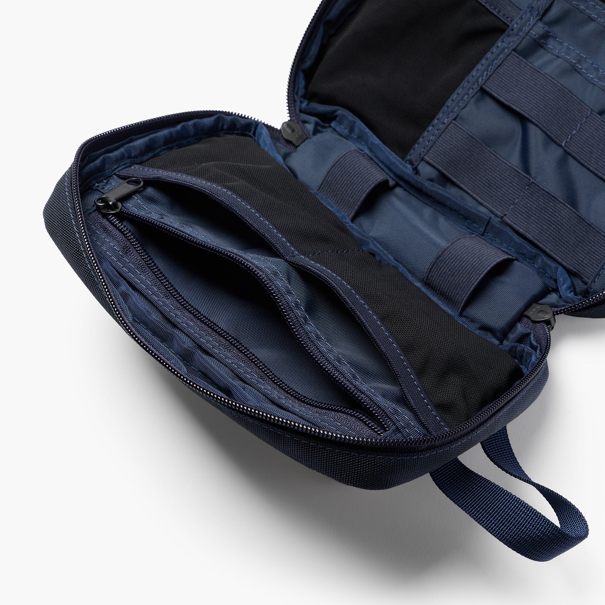 BRIEFING GADGET POUCH MW GEN Ⅲ, Goods, Business