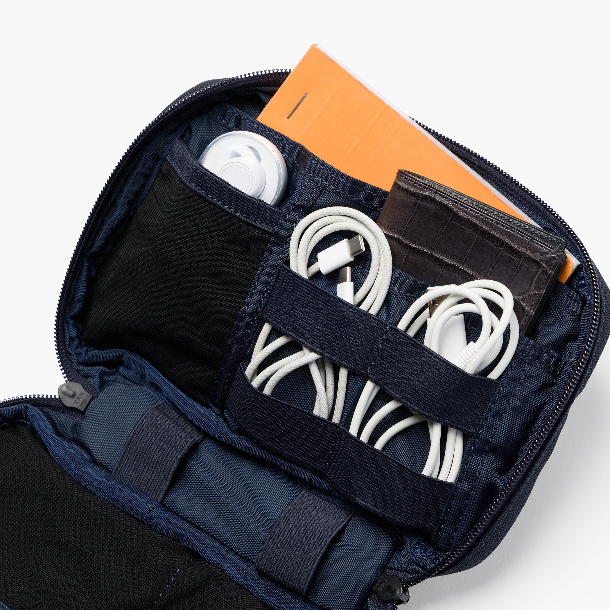 BRIEFING GADGET POUCH MW GEN Ⅲ, Goods, Business