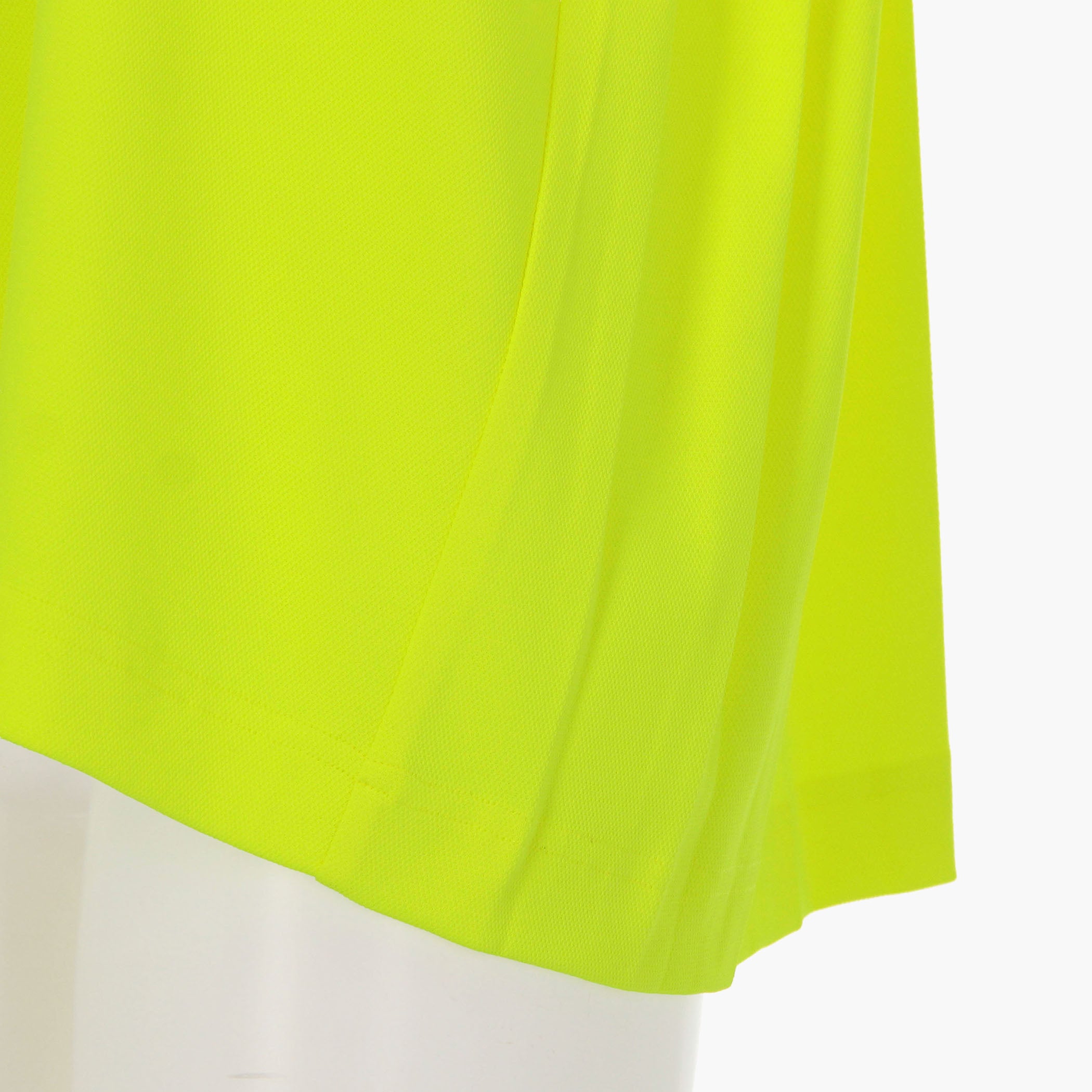 REF WOMEN’S BACK PLEATED HIGHNECK