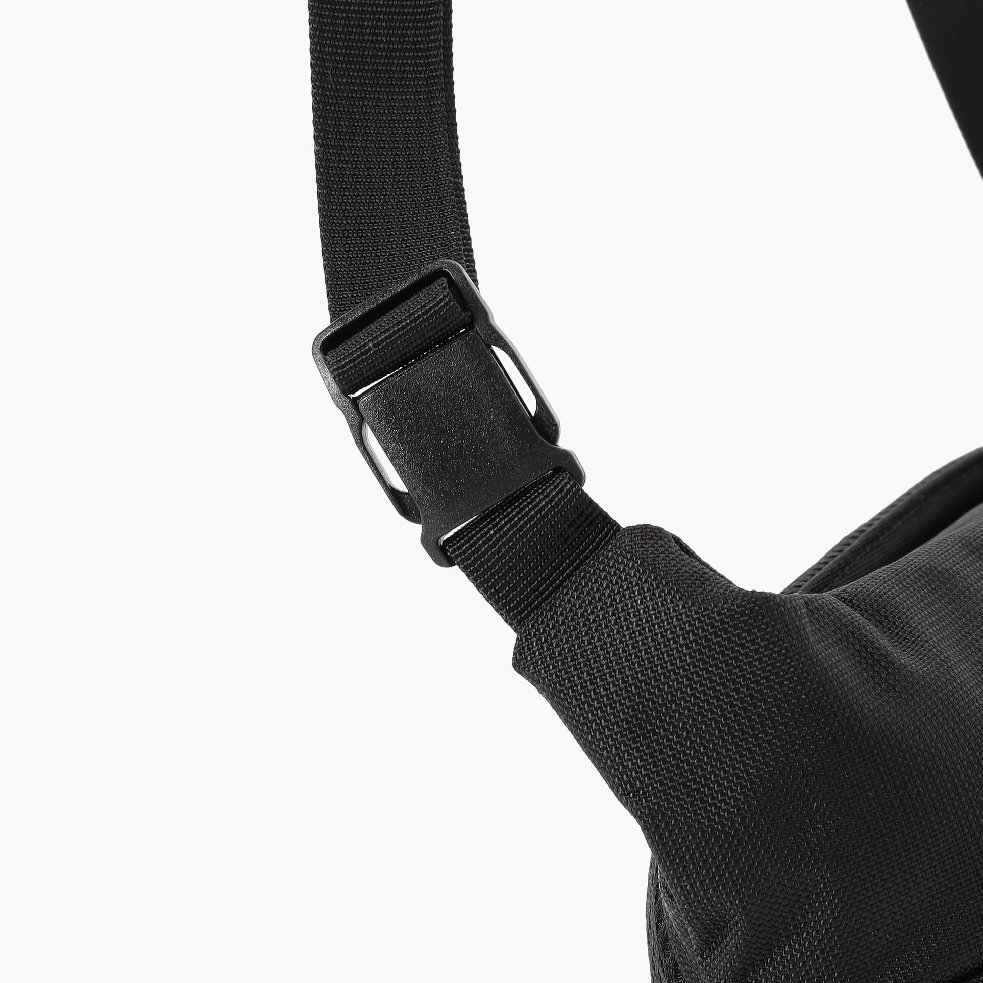 BRIEFING MFC CROSS BODY BAG S, Bags, Business