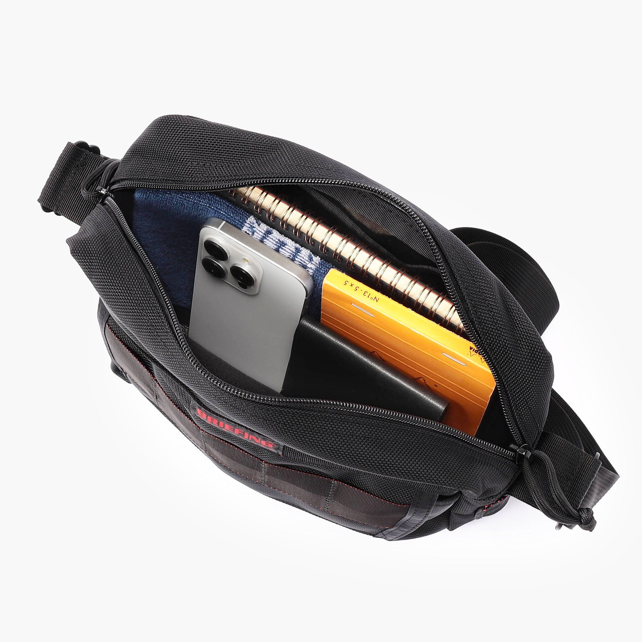 MAG SHOULDER S Ballistic Nylon Shoulder Bag - BRIEFING Official