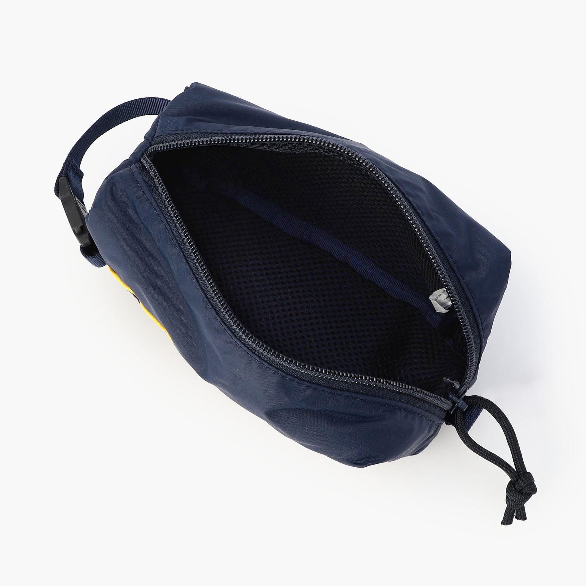 BRIEFING PP DEVICE POUCH M, Goods, Business