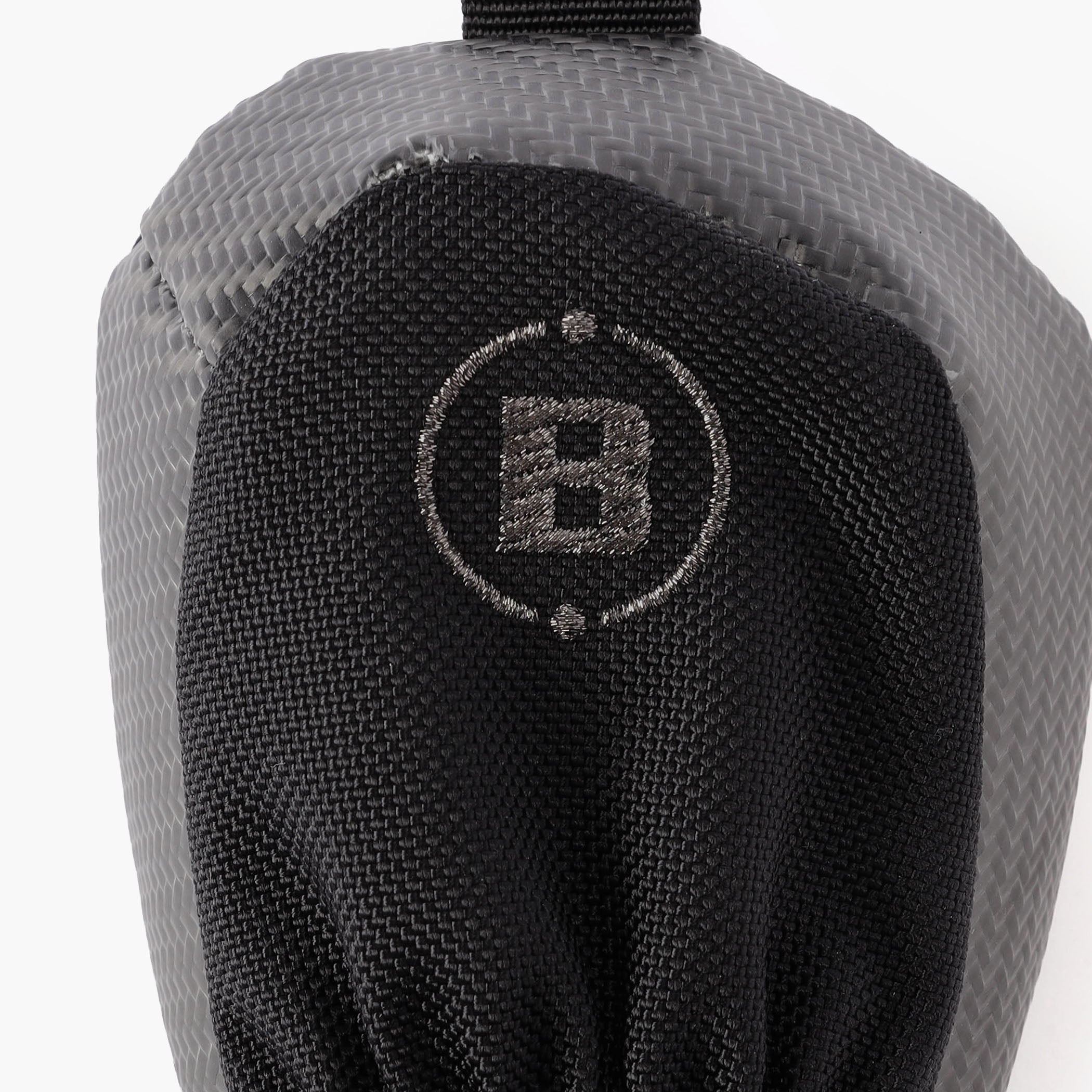 UTILITY COVER PRO PREMIUM CARBON