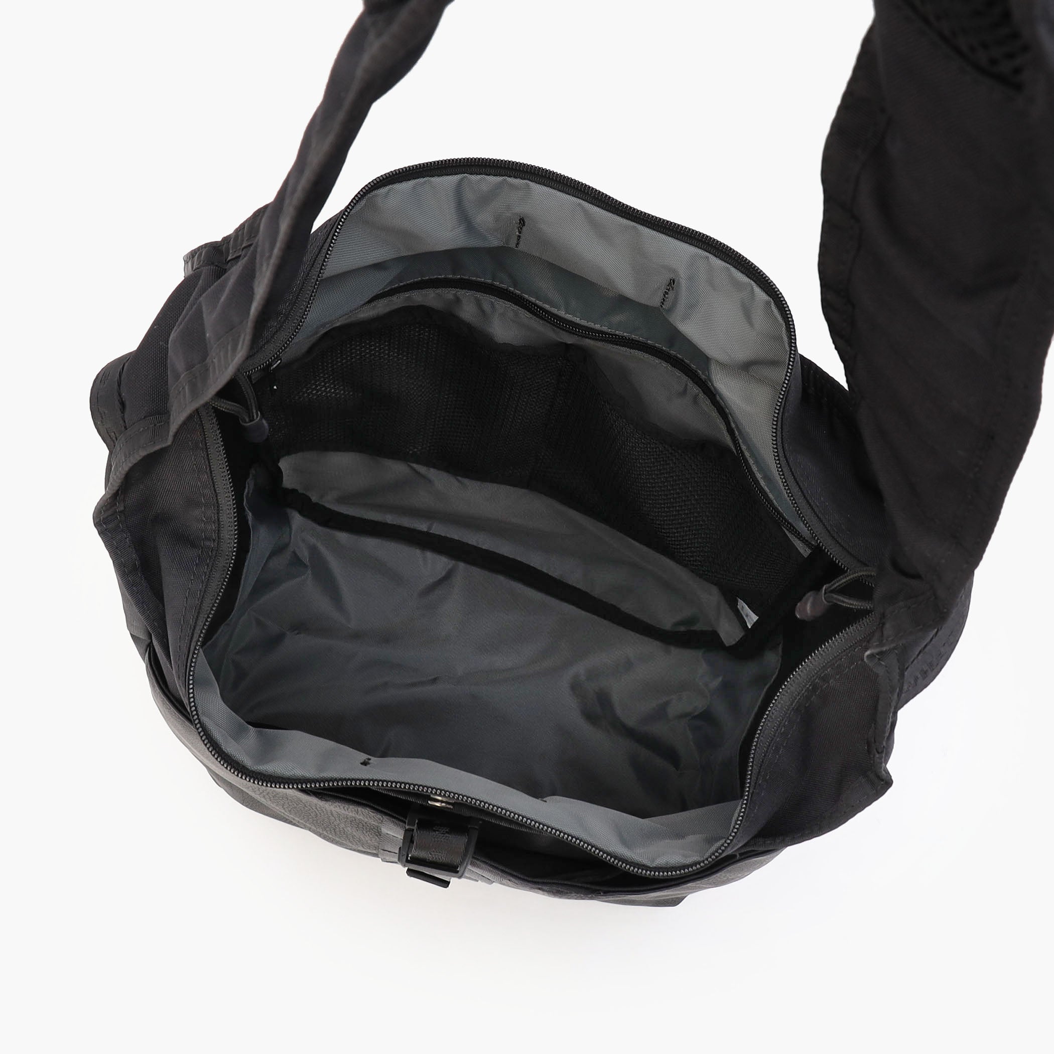 BLK White Mountaineering®︎×BR HOBO SHOULDER TALL