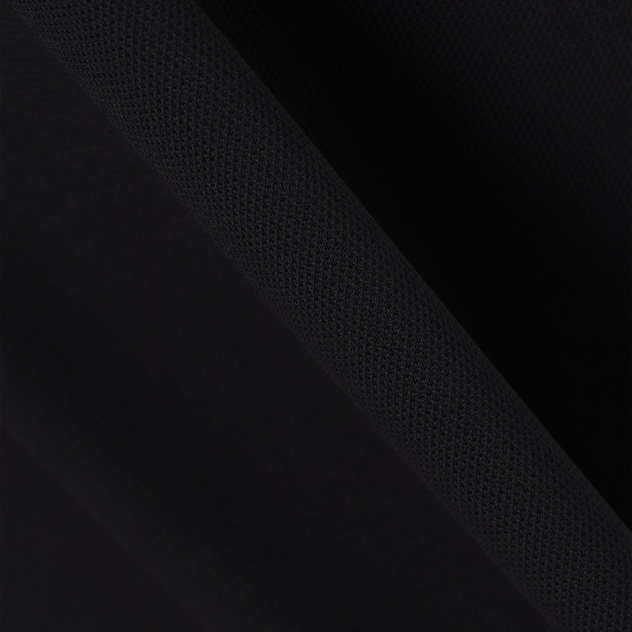 REF WOMEN’S BACK PLEATED HIGHNECK