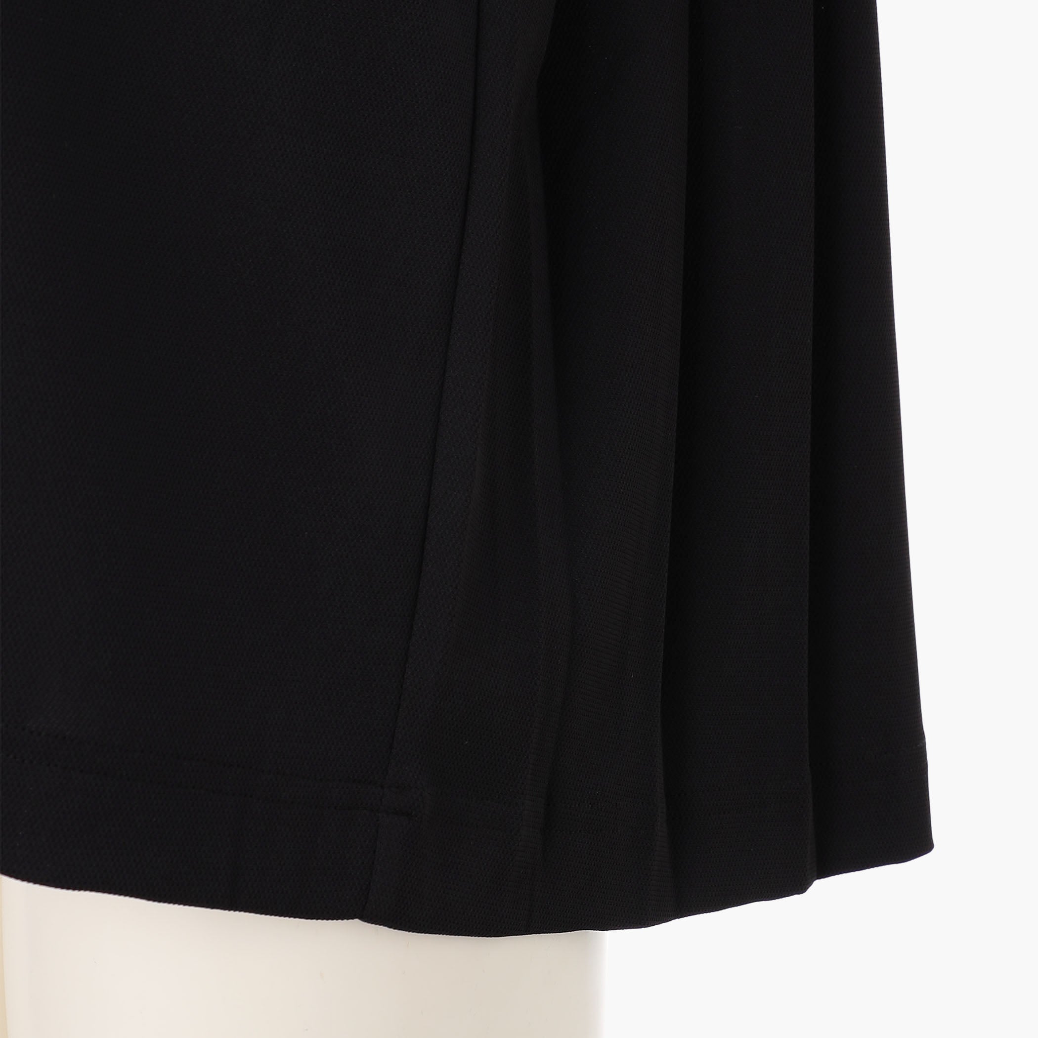 REF WOMEN’S BACK PLEATED HIGHNECK