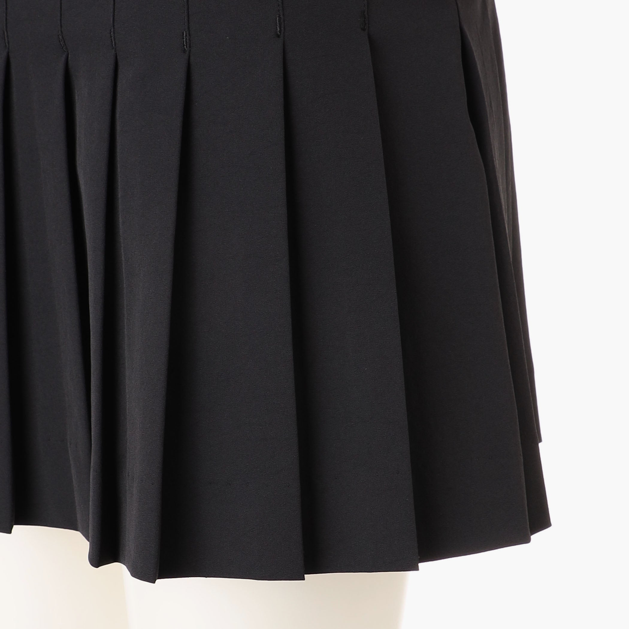 REF WOMEN’S STRETCH PLEATED SKIRT