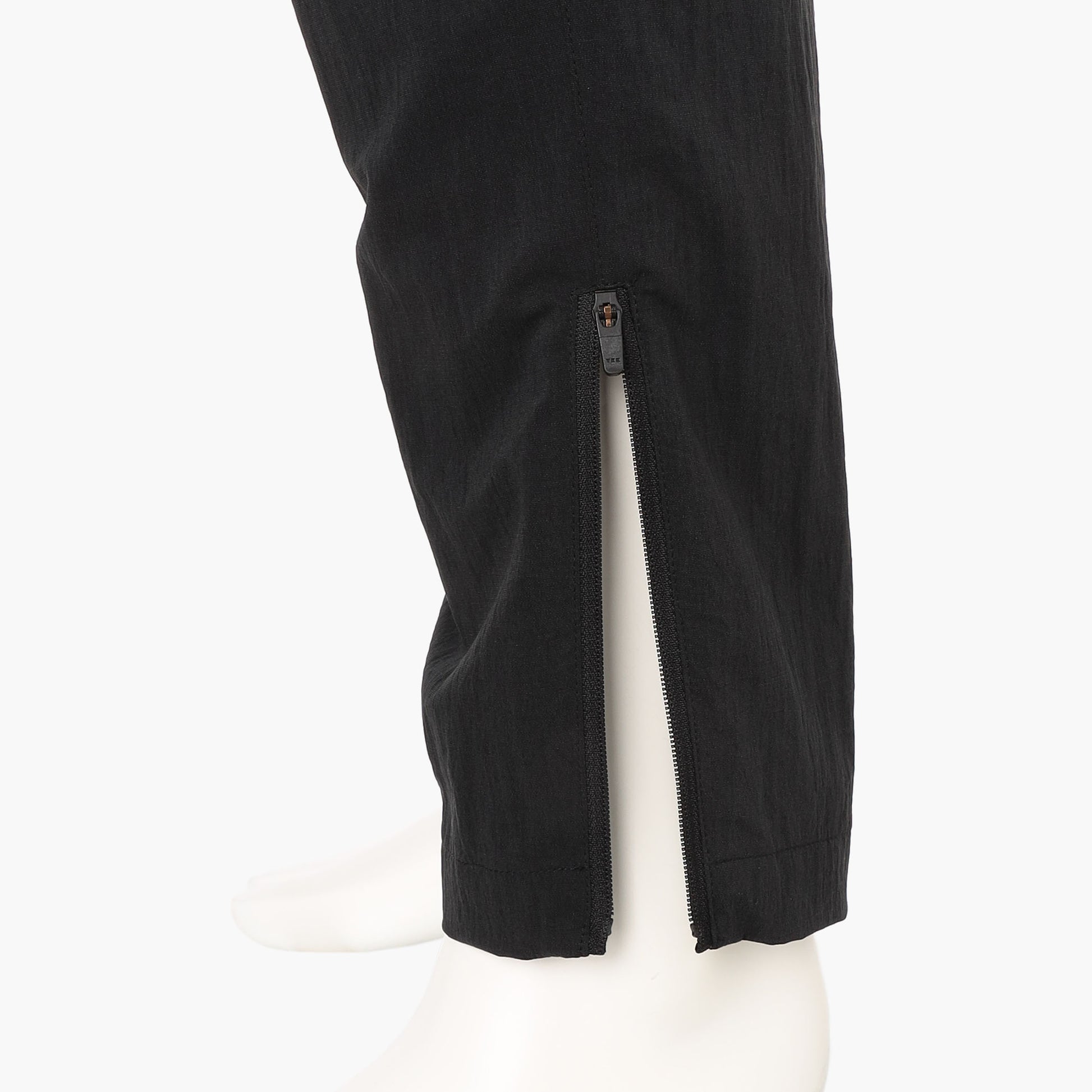 BRIEFING CE MEN'S NYLON HEM ZIP CARGO PANTS, Apparels, Golf