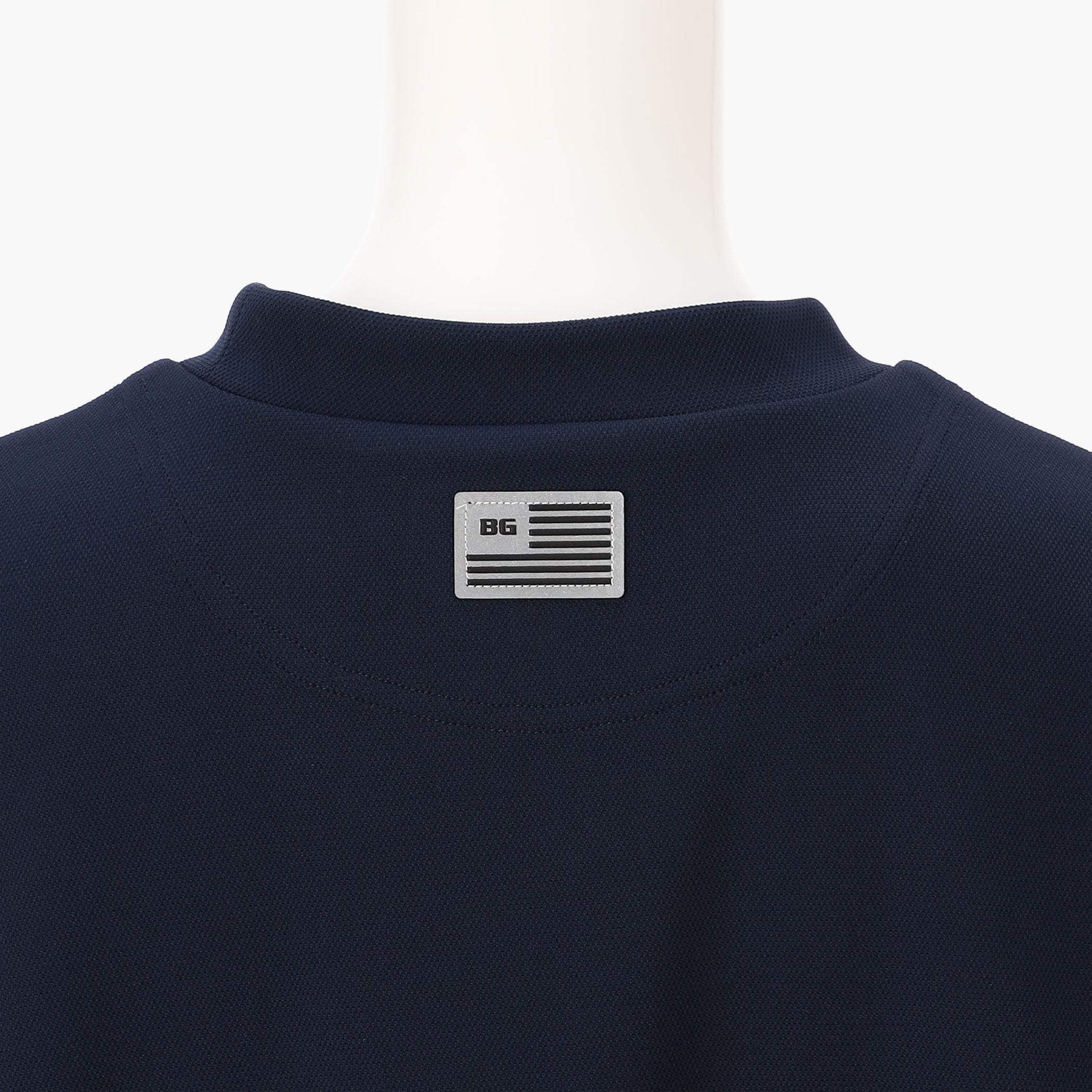 REF WOMEN’S BACK PLEATED HIGHNECK