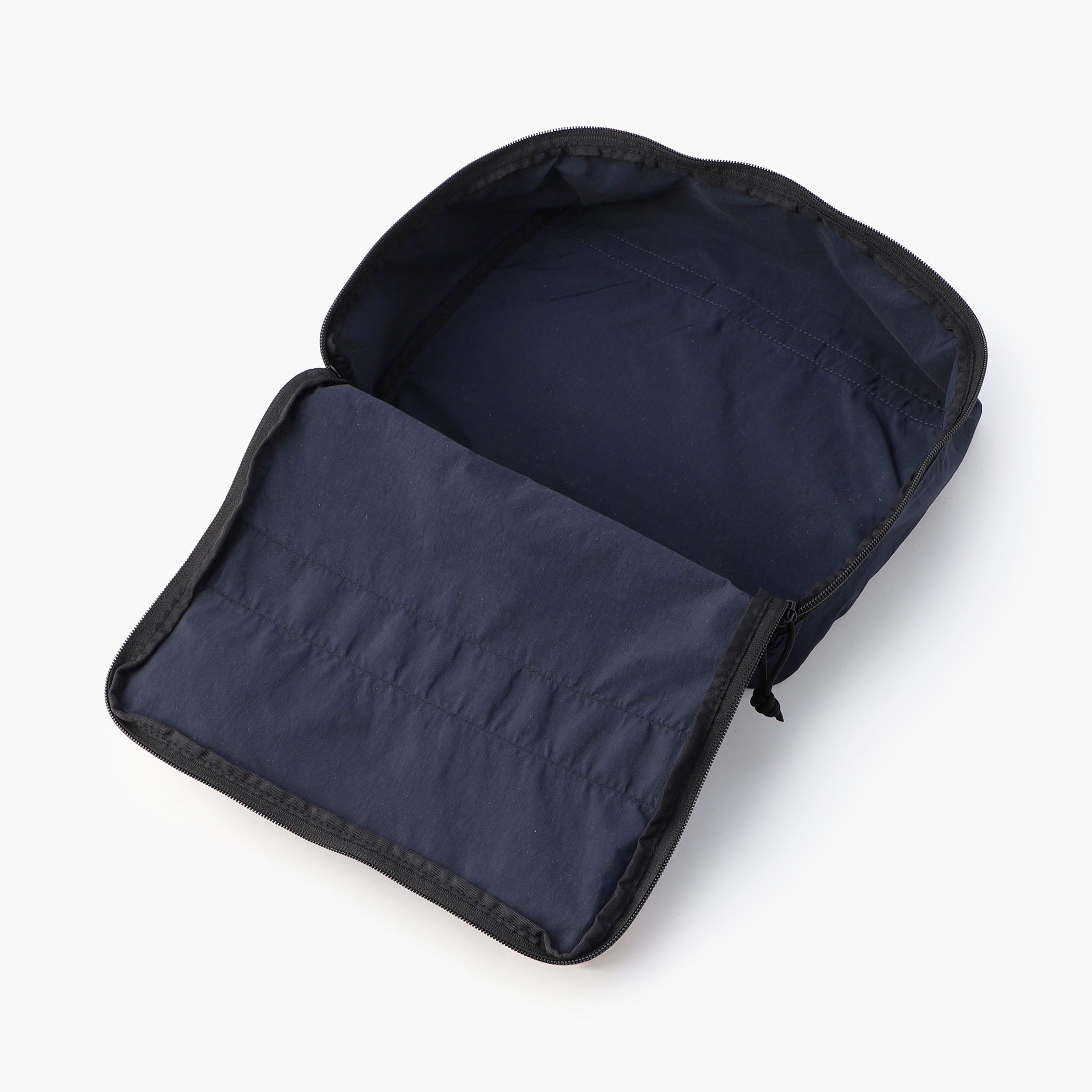 TRAVEL POUCH M