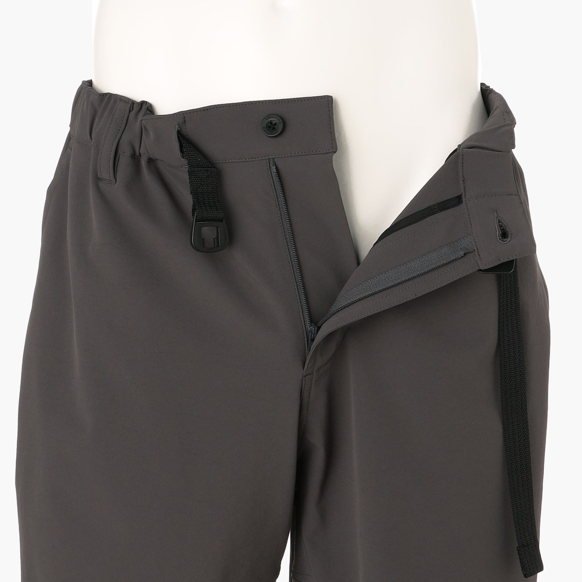BRIEFING REF MEN’S STRETCH BELTED WIDE SHORT PANTS, Apparels, Golf