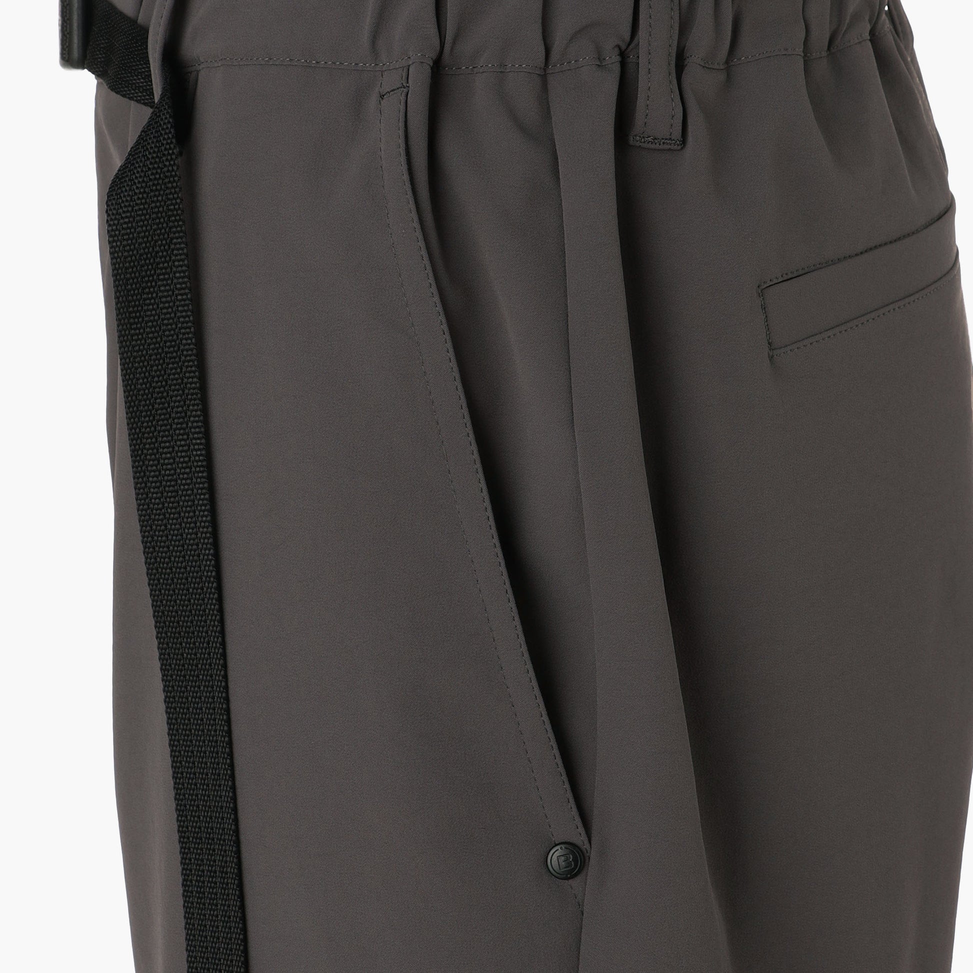 BRIEFING REF MEN’S STRETCH BELTED WIDE SHORT PANTS, Apparels, Golf
