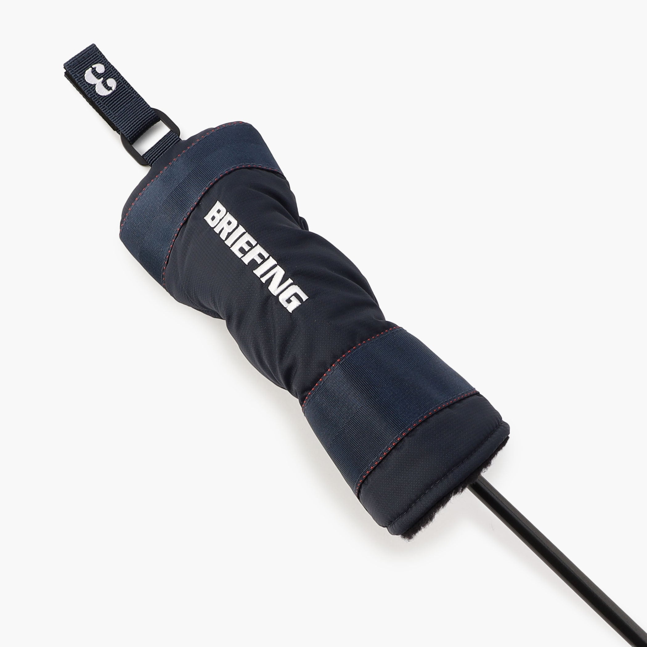 着脱がスムーズに行えるように、かぶせ式の構造を採用。