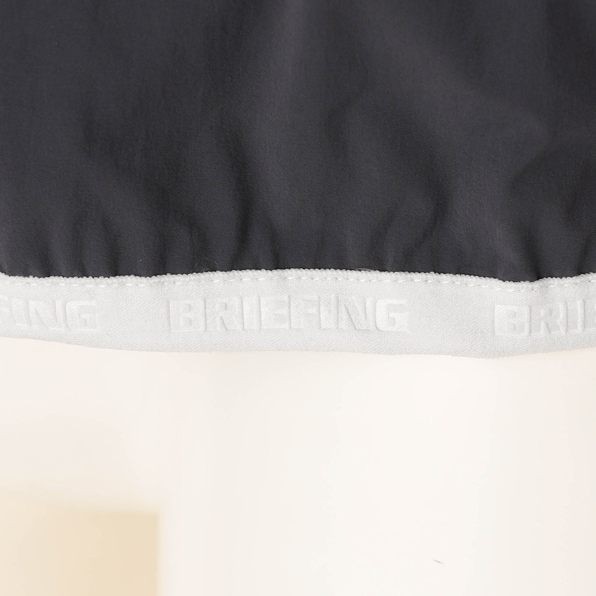 WOMEN’S WIND ANORAK