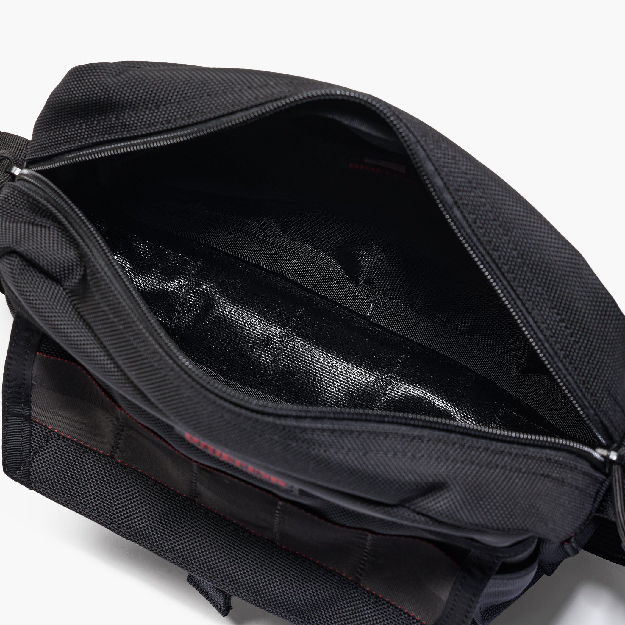 MAG SHOULDER S Ballistic Nylon Shoulder Bag - BRIEFING Official