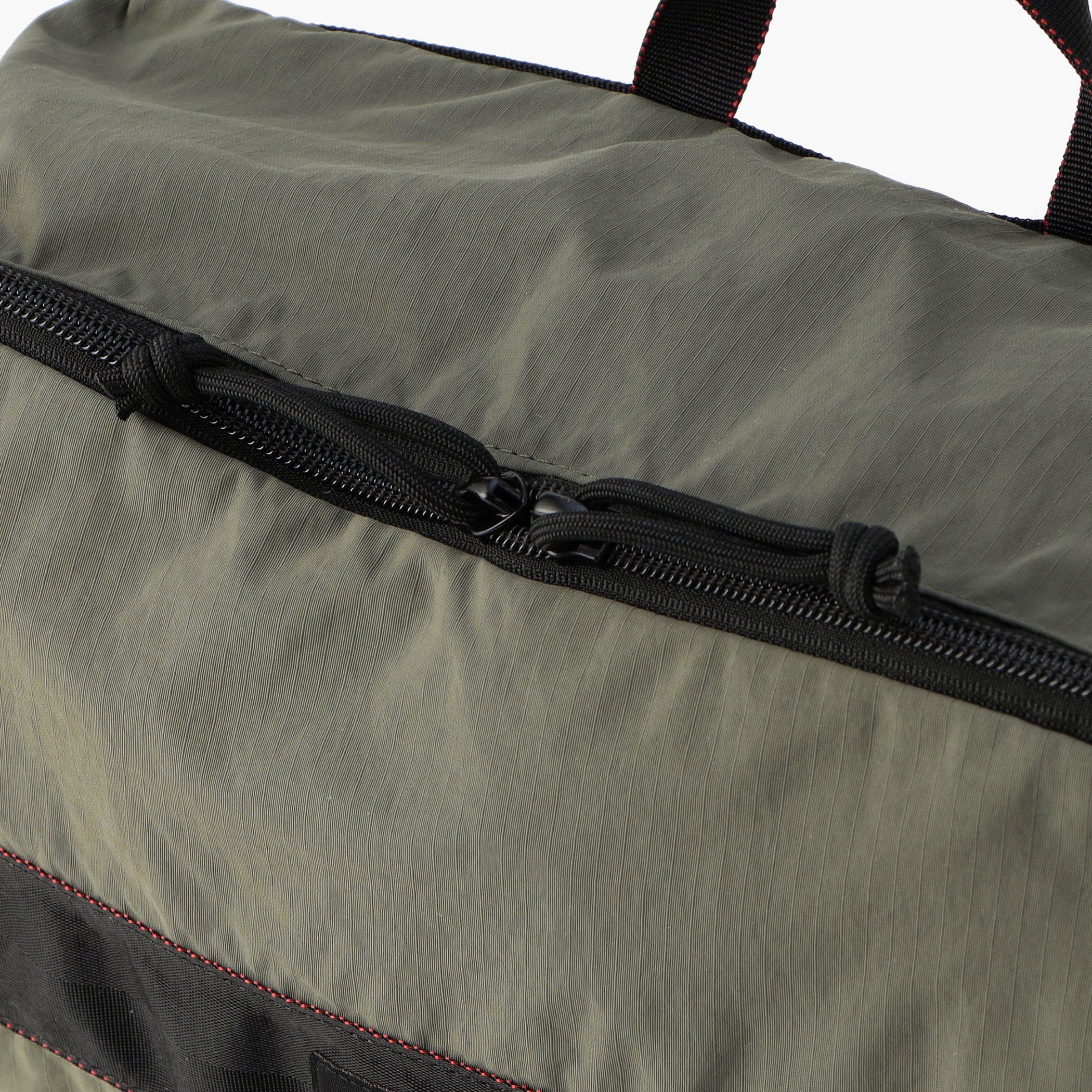 TRAVEL POUCH M