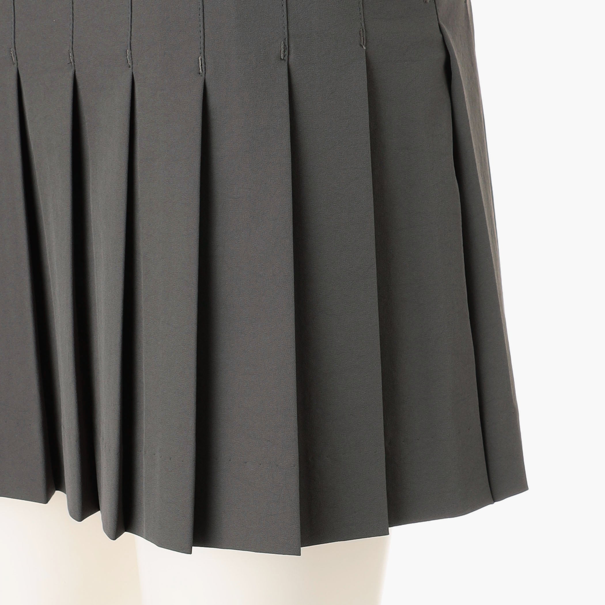 REF WOMEN’S STRETCH PLEATED SKIRT