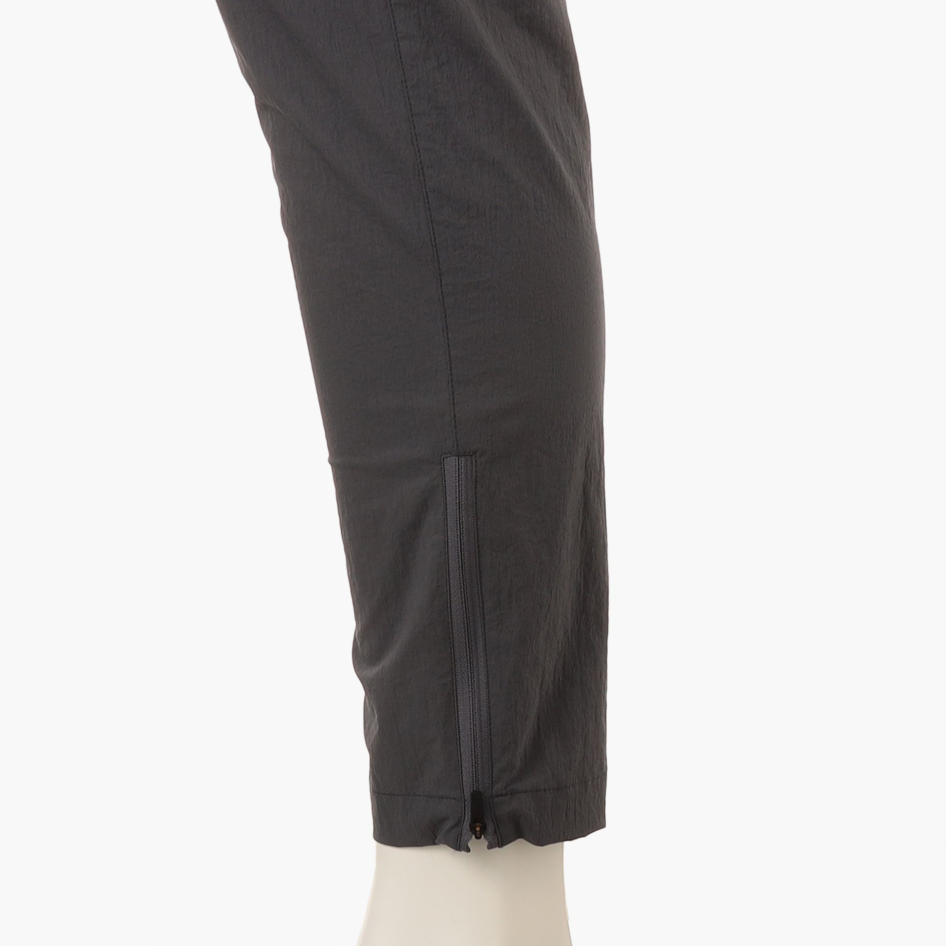 BRIEFING CE MEN'S NYLON HEM ZIP CARGO PANTS, Apparels, Golf