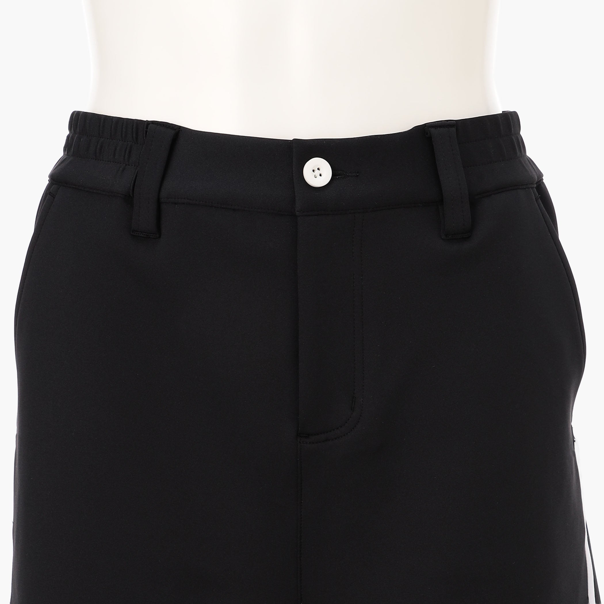 WOMEN’S PIPING SHORT PANTS