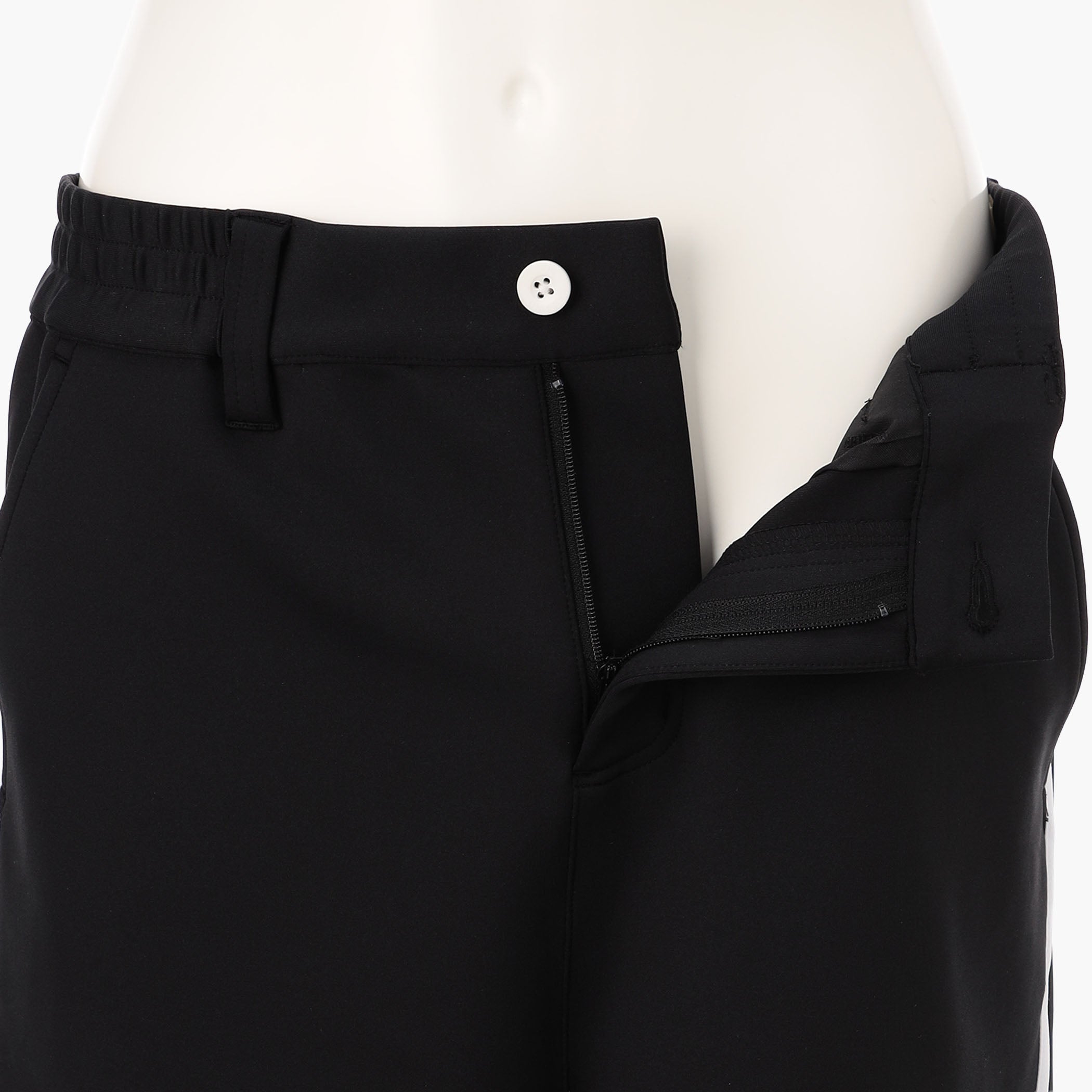 WOMEN’S PIPING SHORT PANTS
