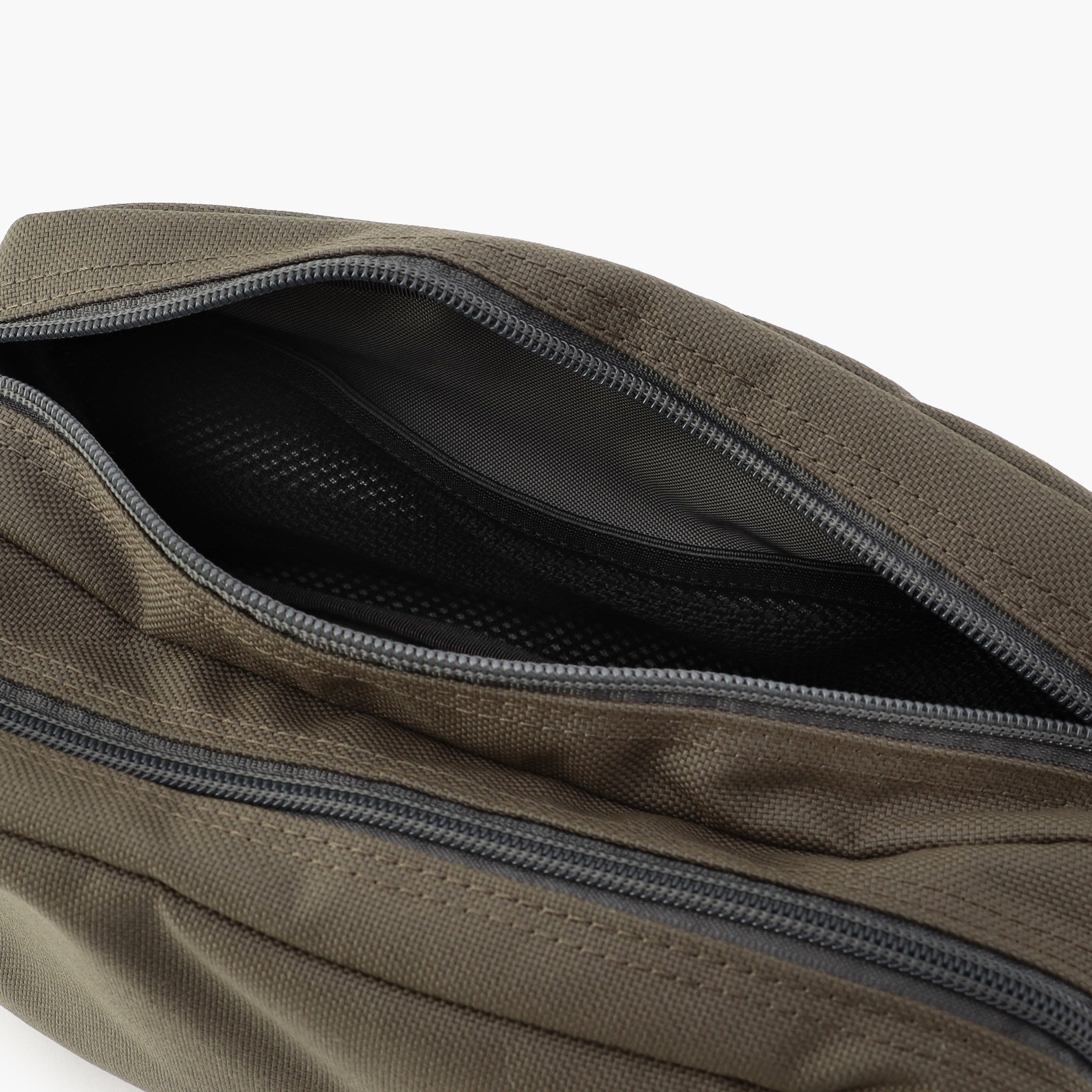 TURF DOUBLE ZIP POUCH TL