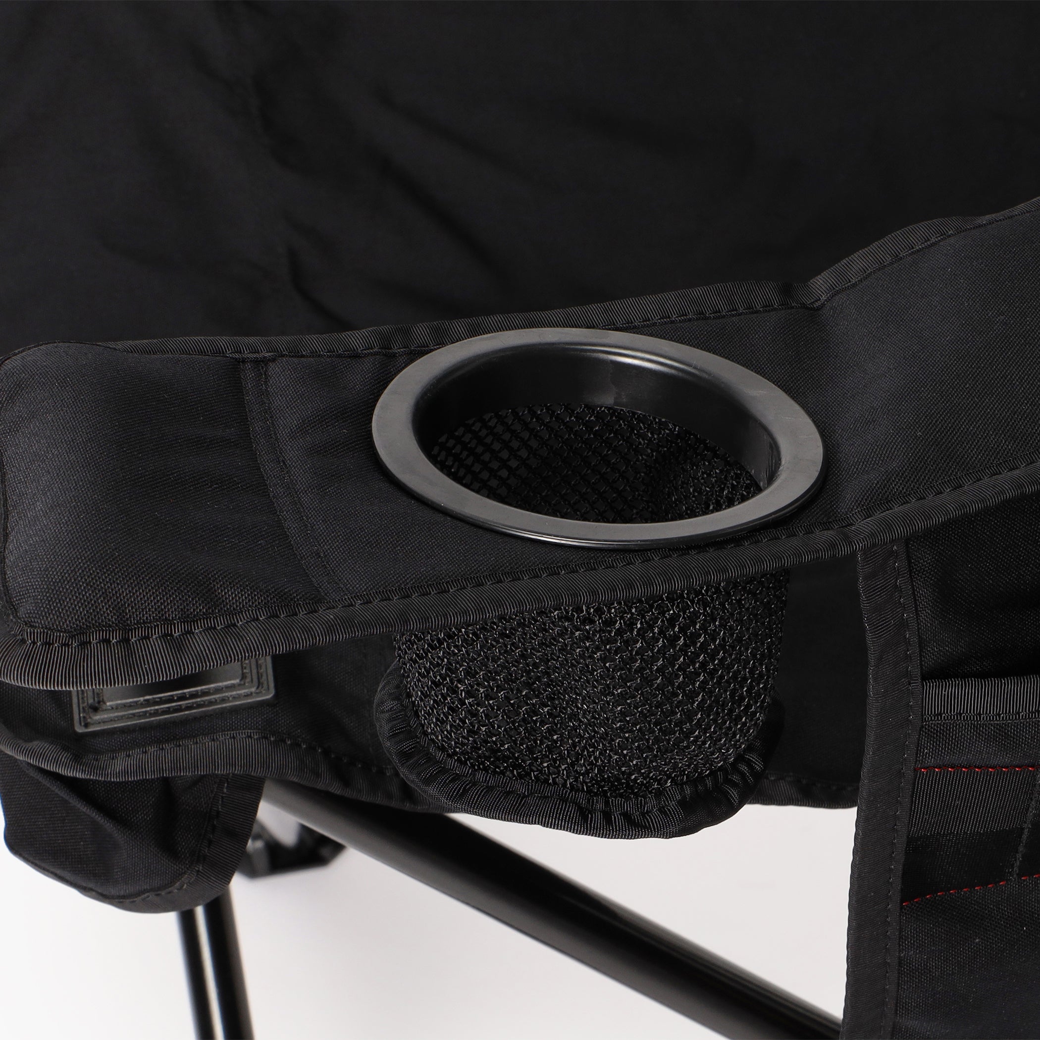 FOLDING CHAIR