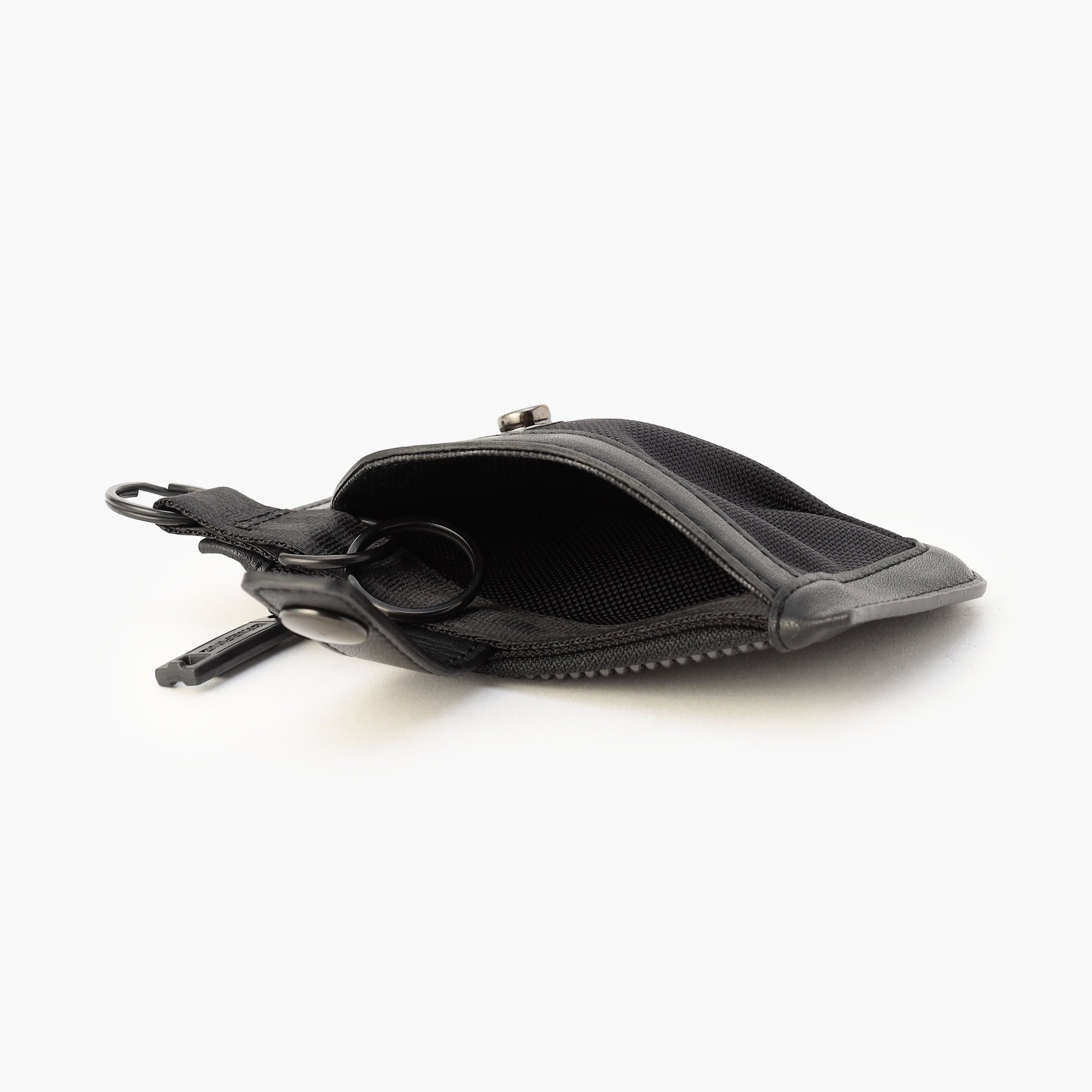 BLK MAG KEY HOLDER