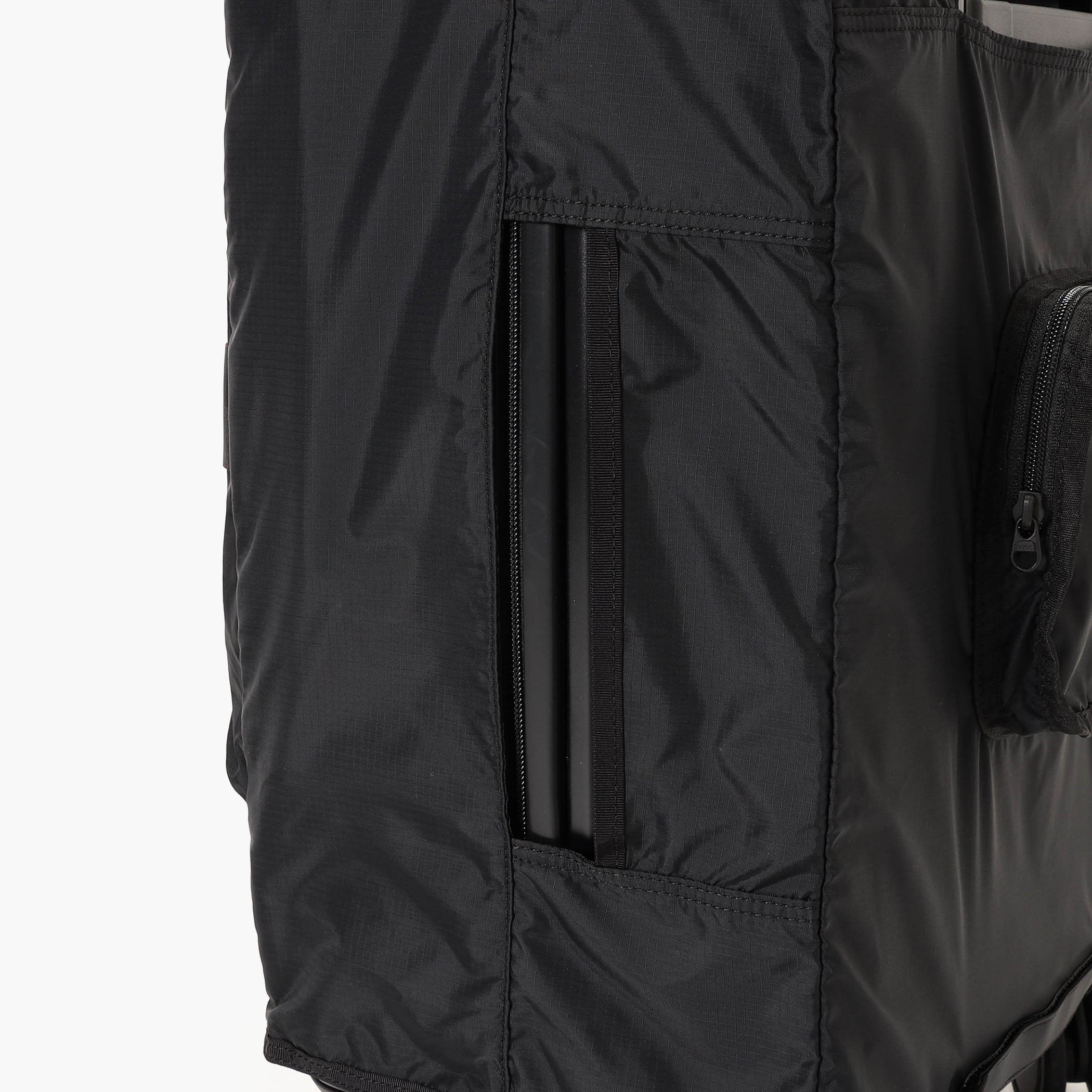 LUGGAGE COVER 01 S