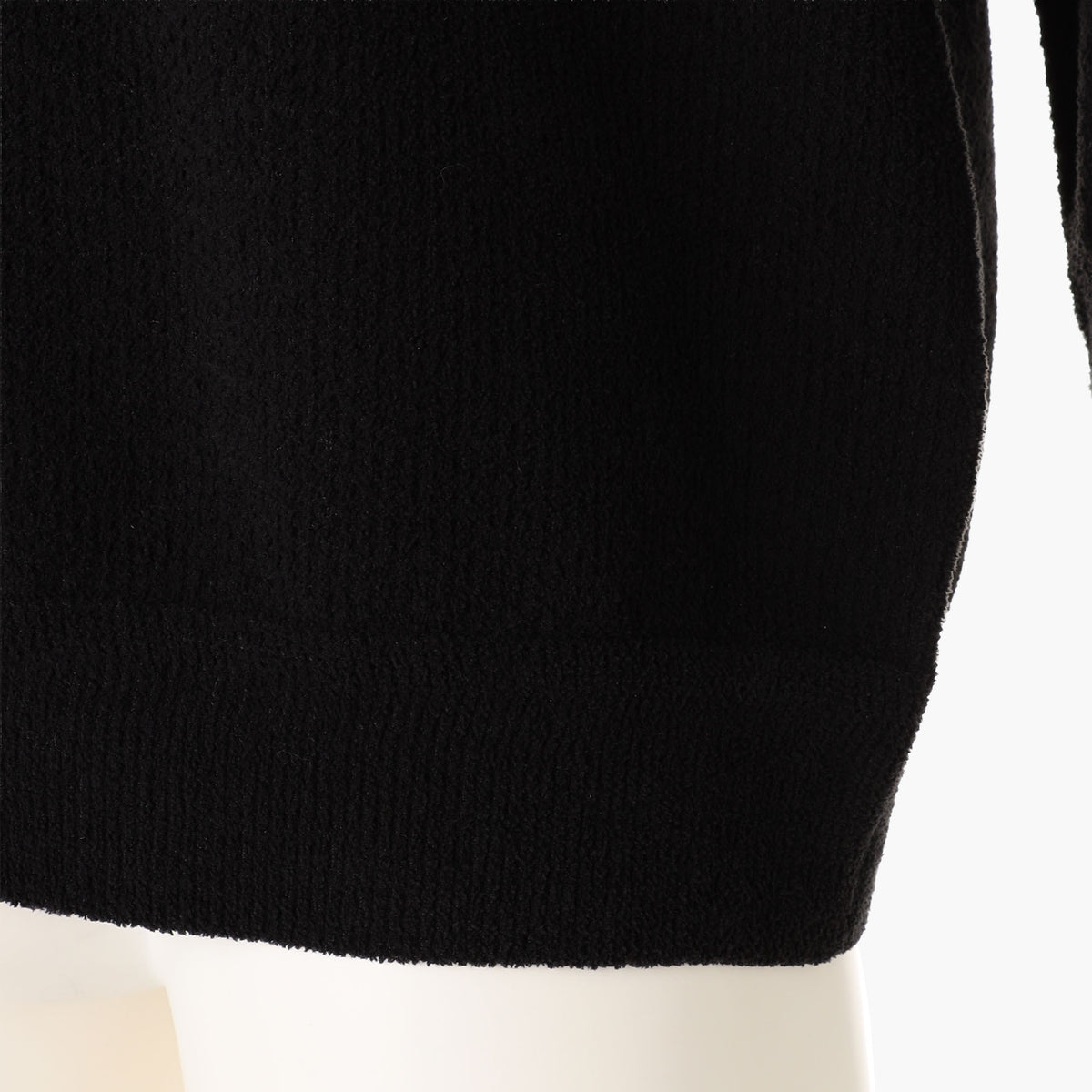 MEN’S AIRY YARN KNIT CREWNECK