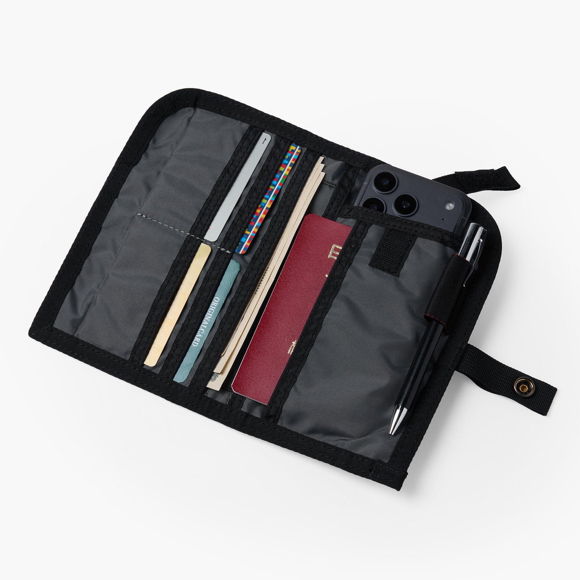 BRIEFING FOLDING PASSPORT CASE, Goods, Travel