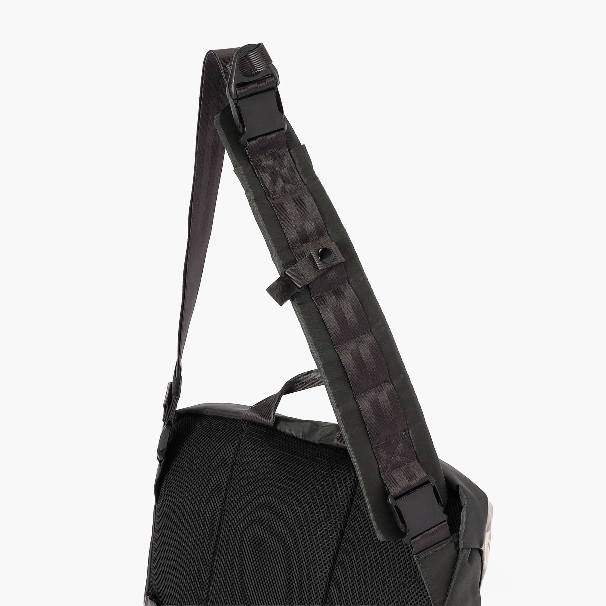 BRIEFING MFC MESSENGER M CAMO, Bags, Business