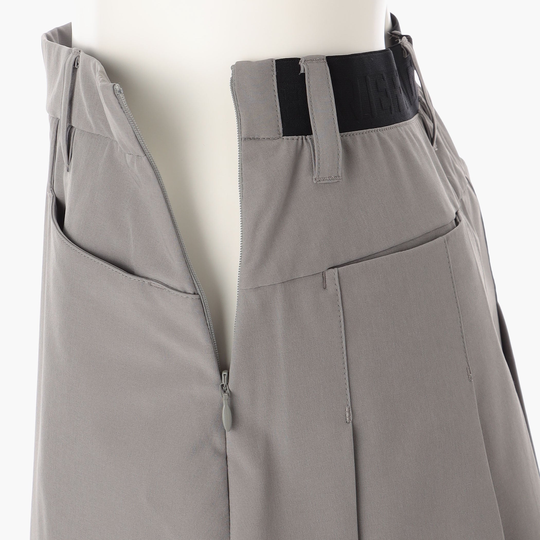 LA WOMEN'S COOLCORE PLEATED SKIRT
