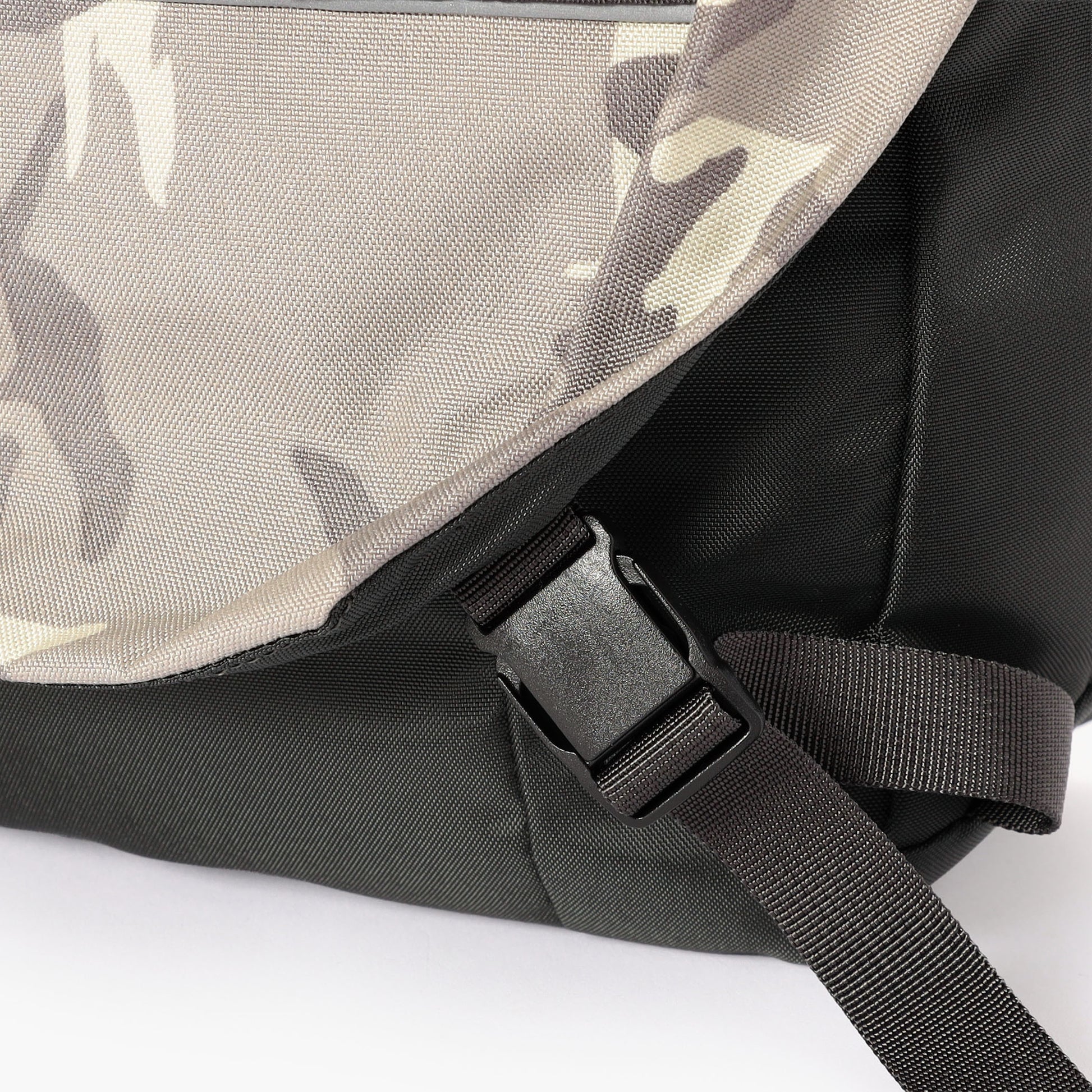 BRIEFING MFC MESSENGER M CAMO, Bags, Business