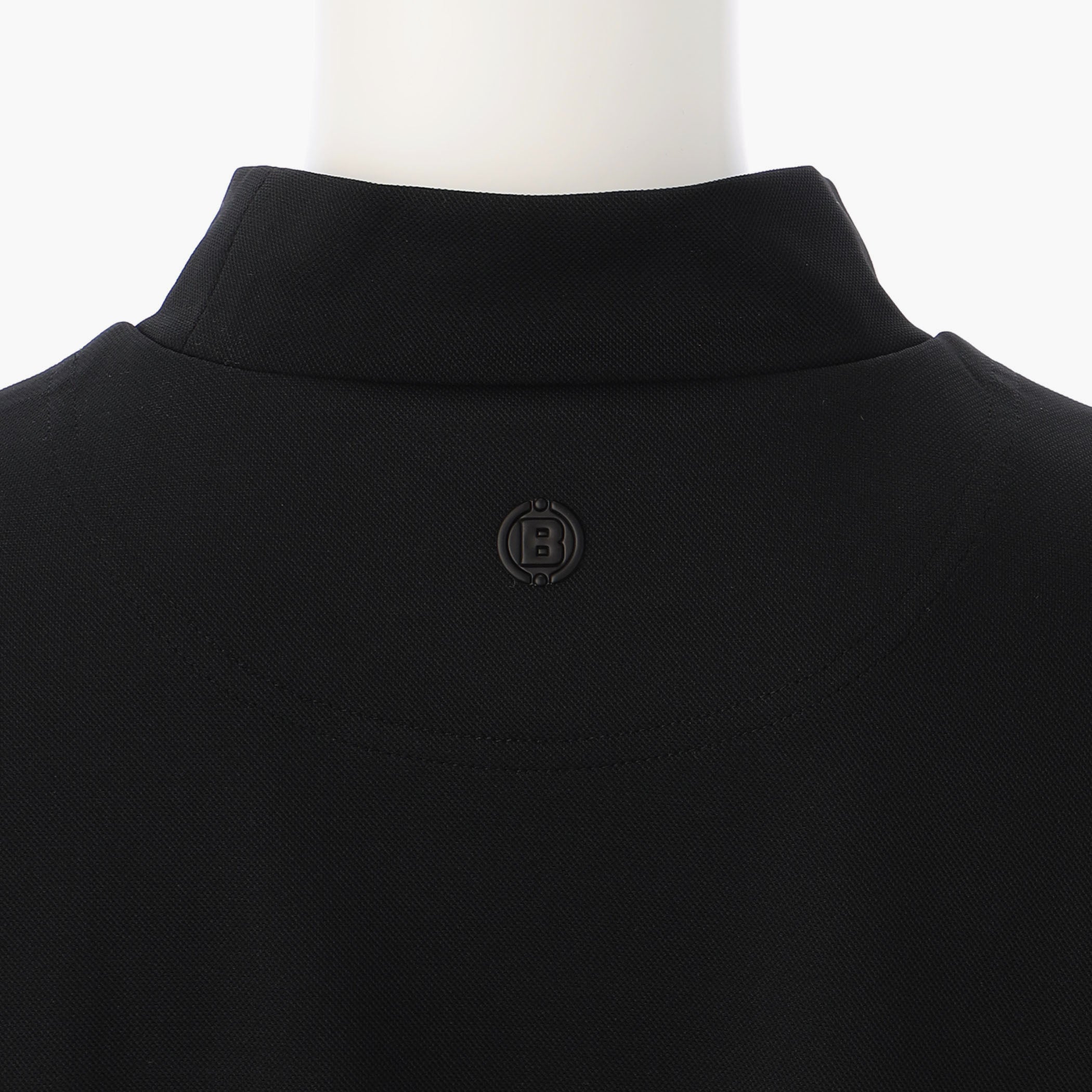 WOMEN'S BACK PLEATED HIGHNECK