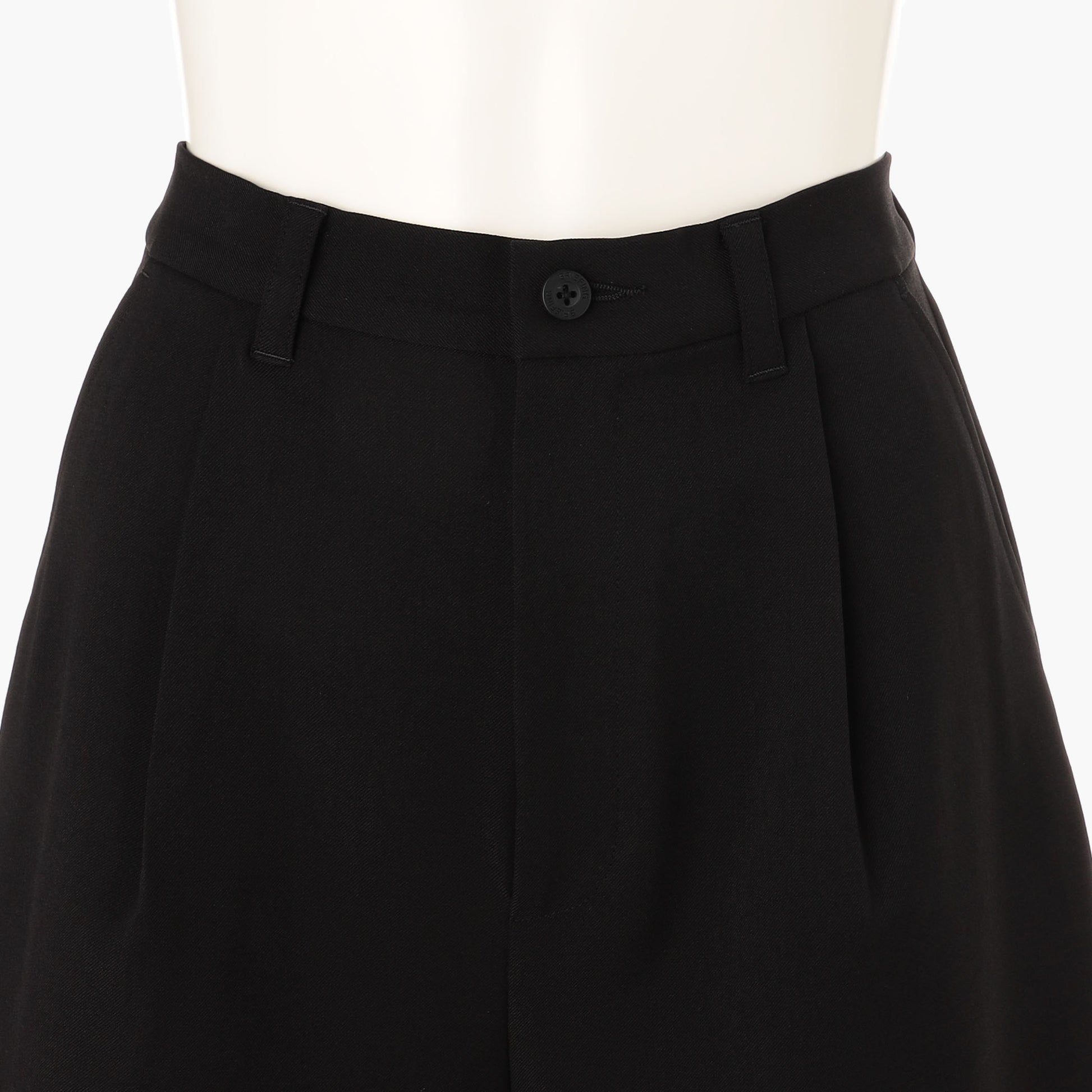 BRIEFING WOMEN’S HIGH WAIST SHORT PANTS, Apparels, Golf