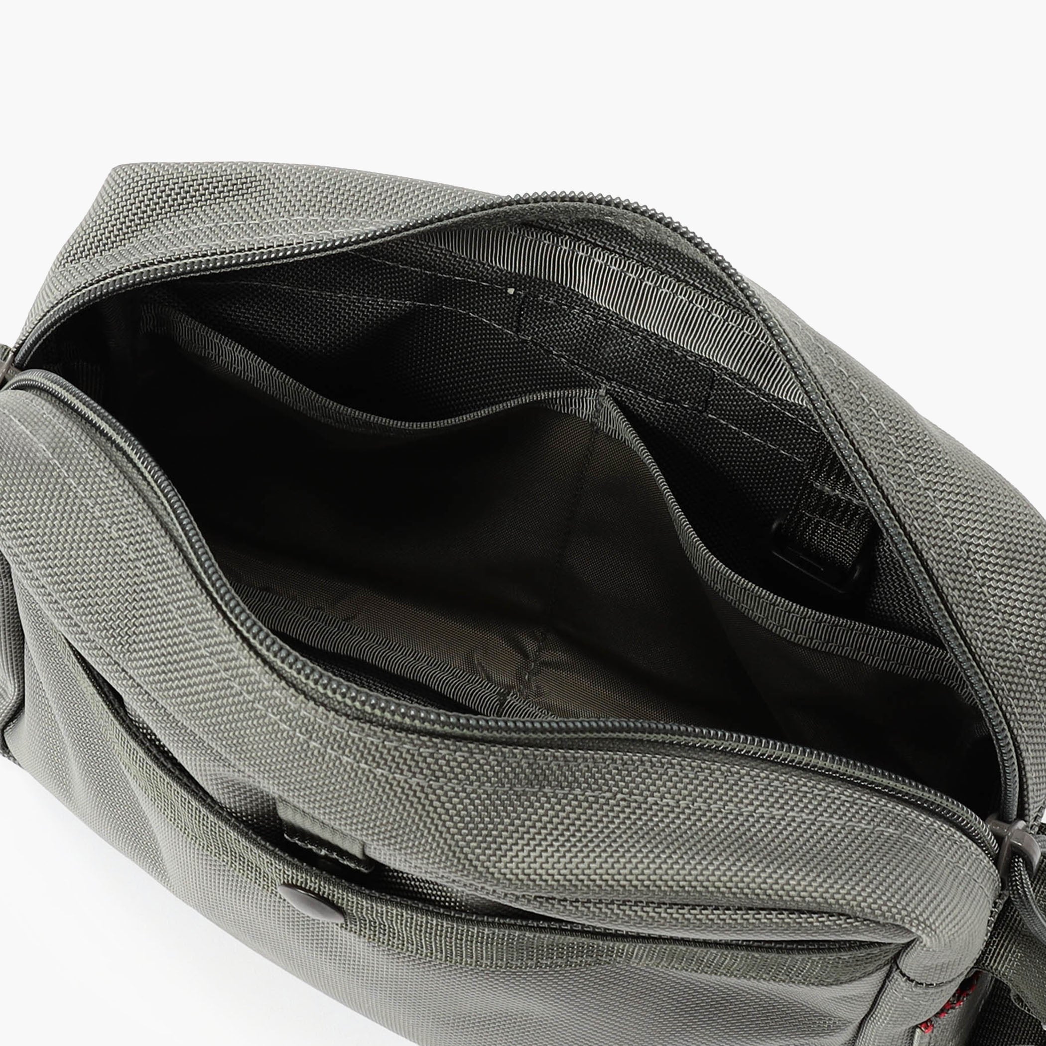 MAG SHOULDER S Ballistic Nylon Shoulder Bag - BRIEFING Official