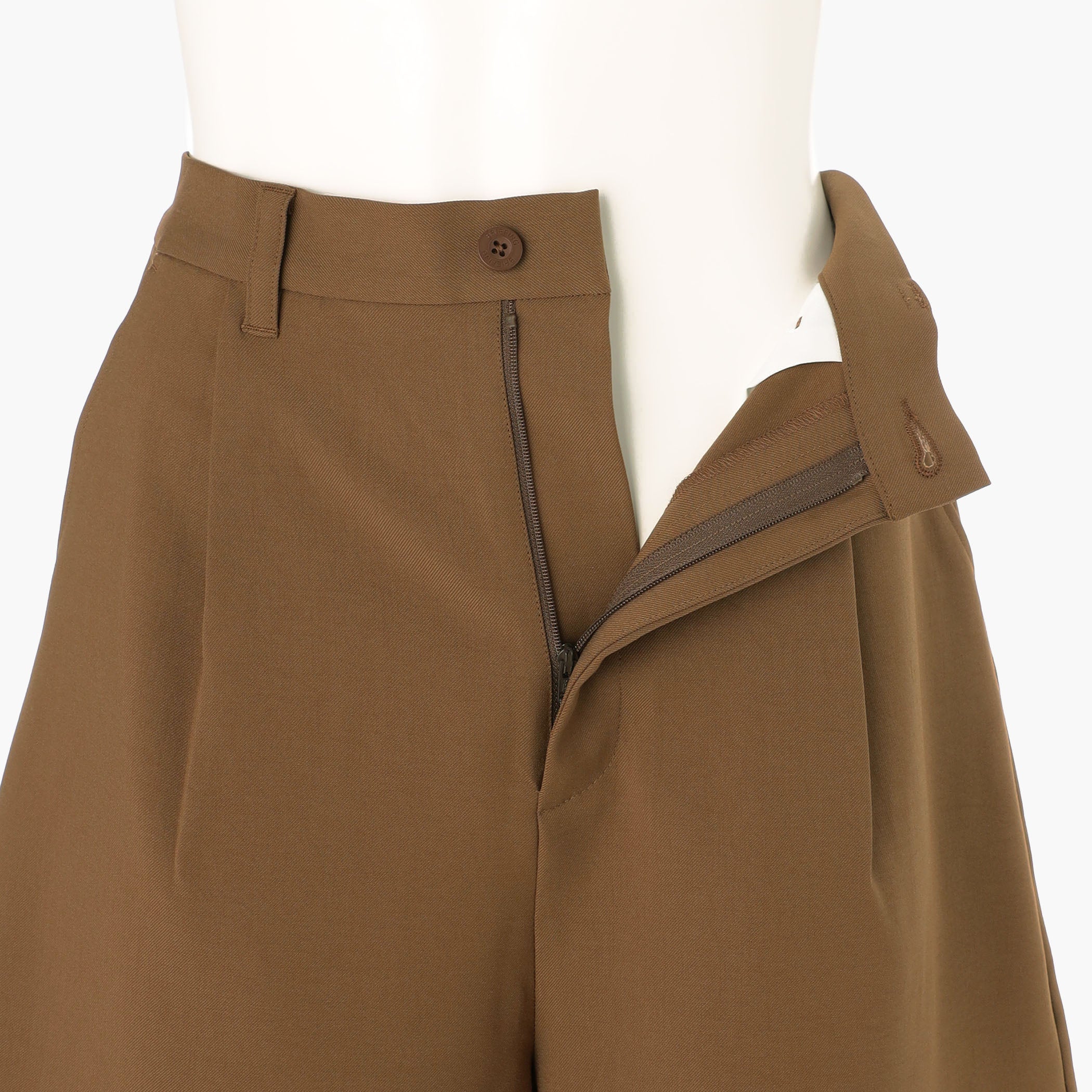 WOMEN’S HIGH WAIST SHORT PANTS