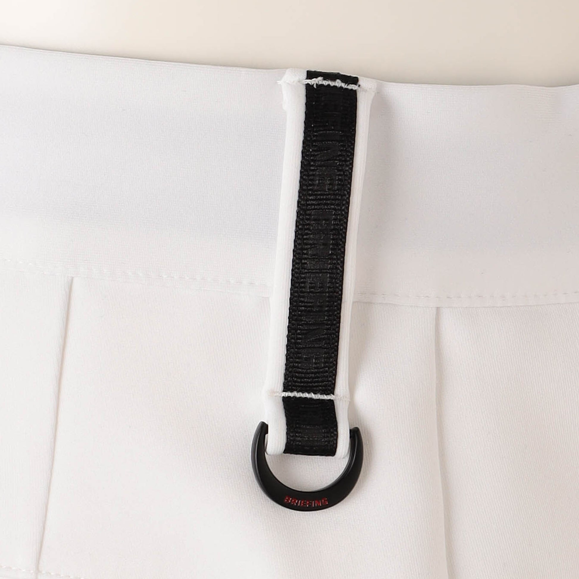 BRIEFING MEN’S BACK BIG LOGO SHORT PANTS, Apparels, Golf