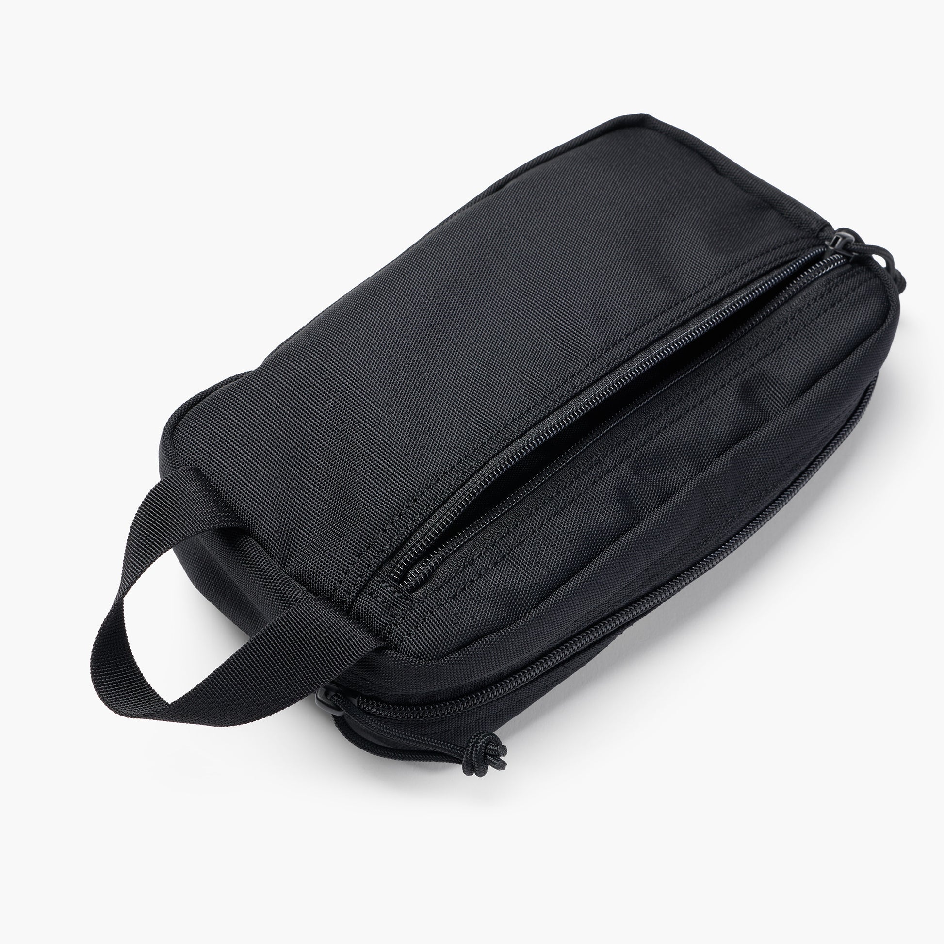BRIEFING ONE ZIP POUCH MW GEN Ⅲ, Goods, Business